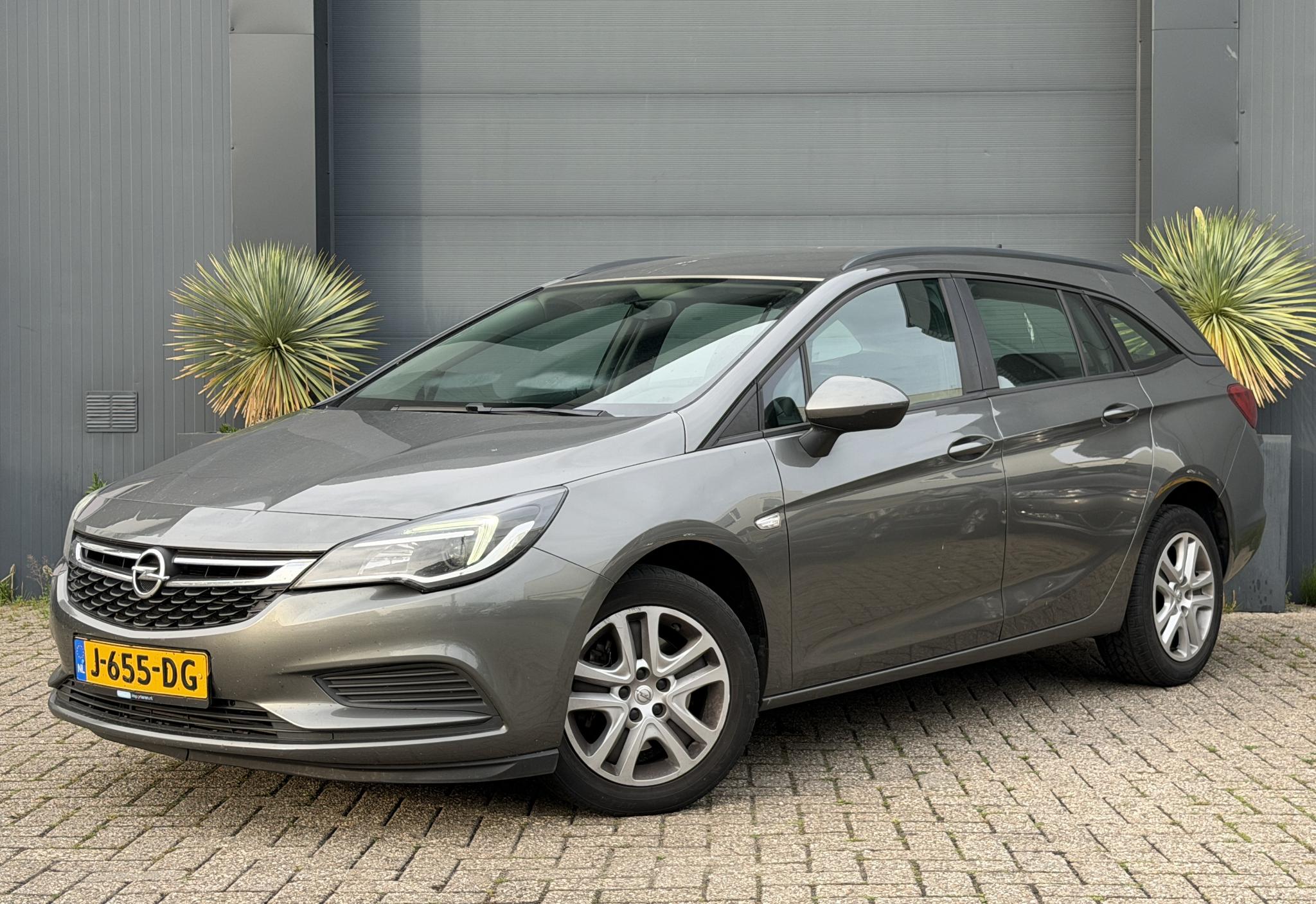 Foto van Opel Astra Sports Tourer