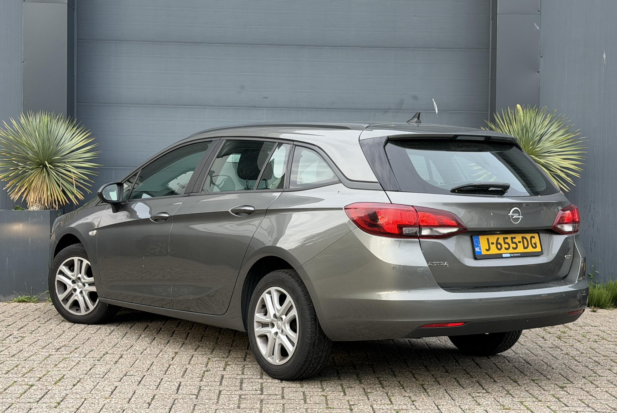 Foto van Opel Astra Sports Tourer
