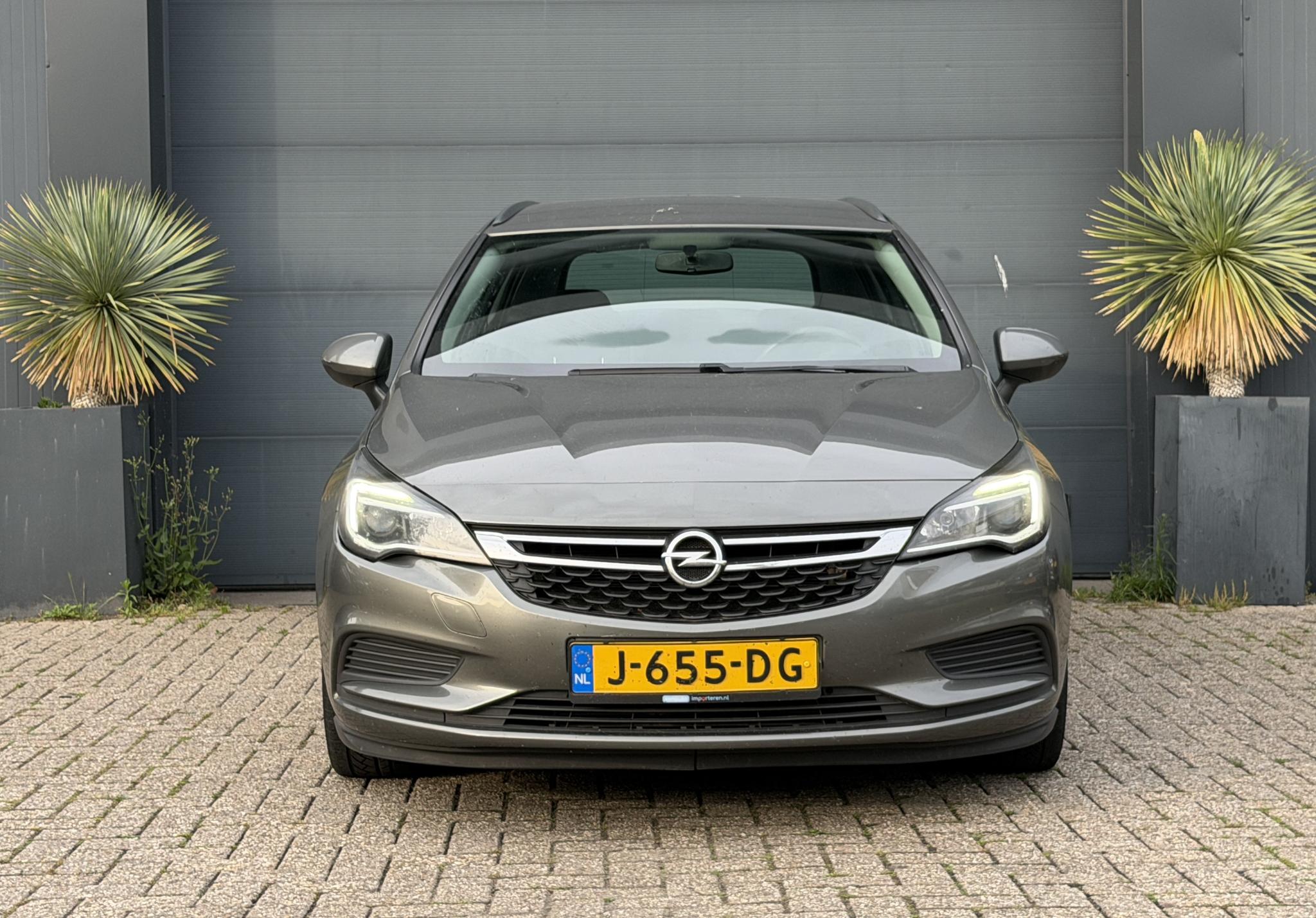 Foto van Opel Astra Sports Tourer