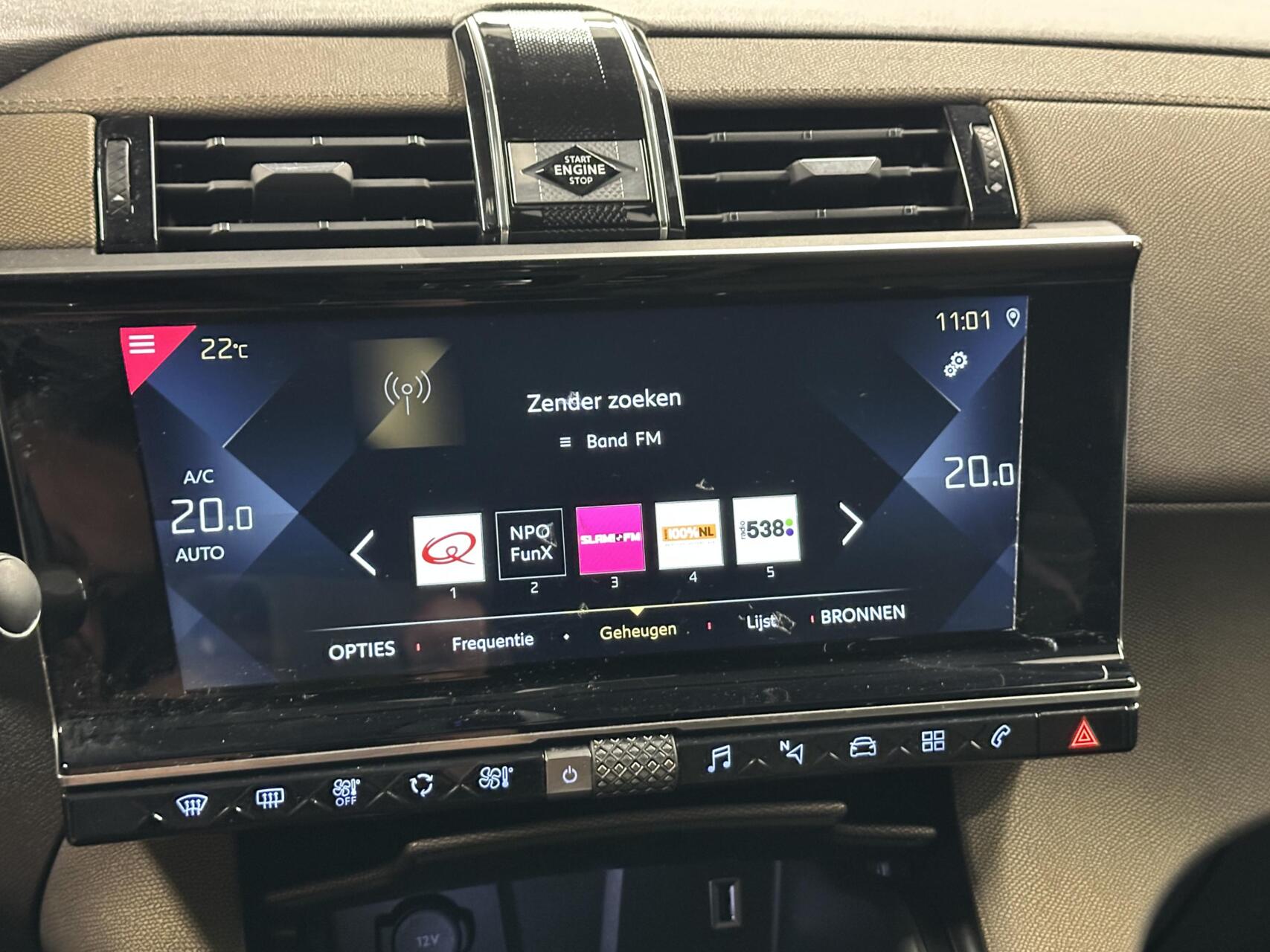 Foto van DS DS 7 Crossback