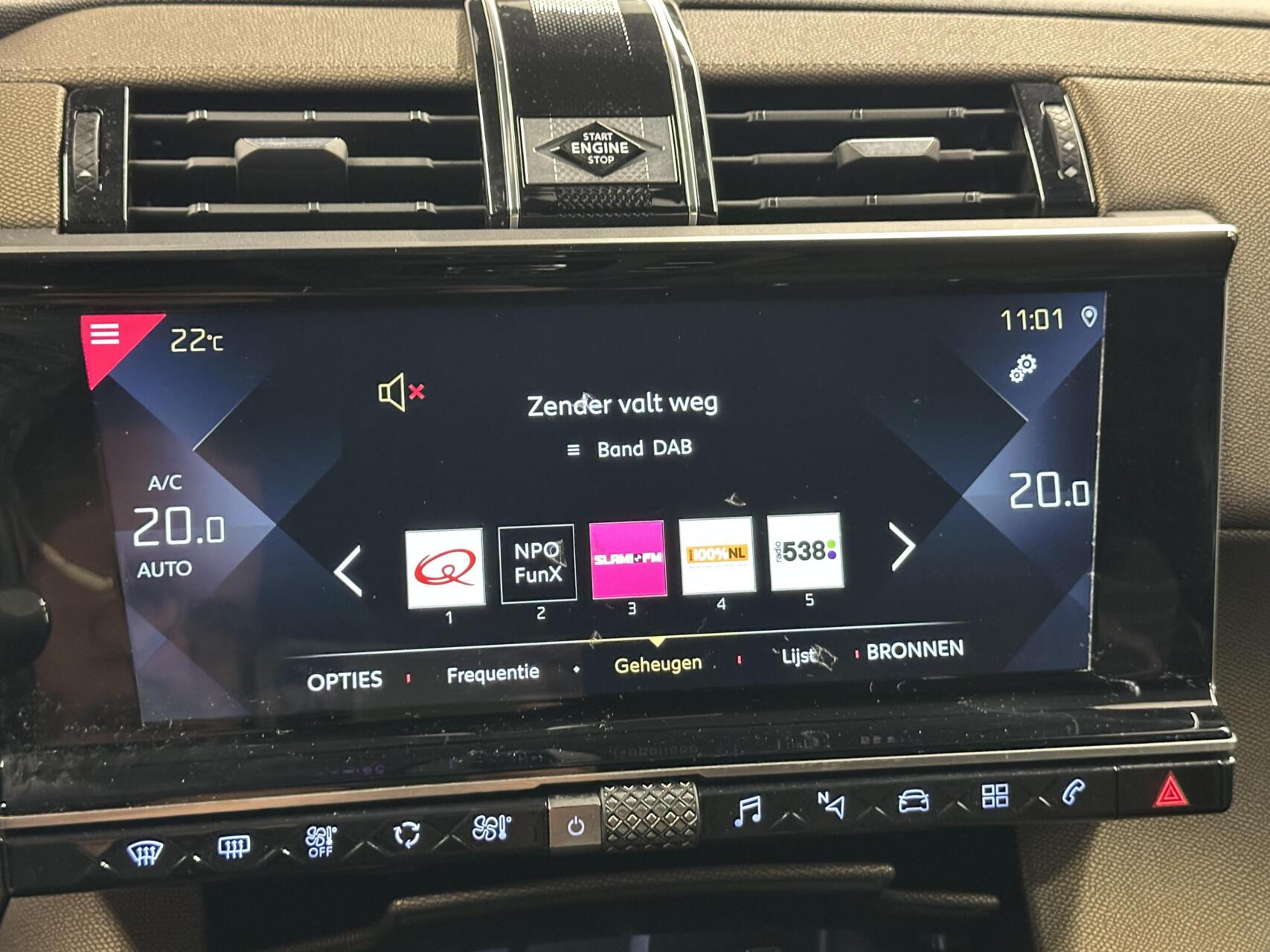 Foto van DS DS 7 Crossback