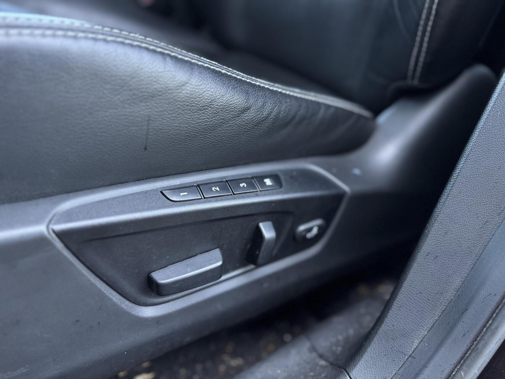 Foto van Suzuki Kizashi