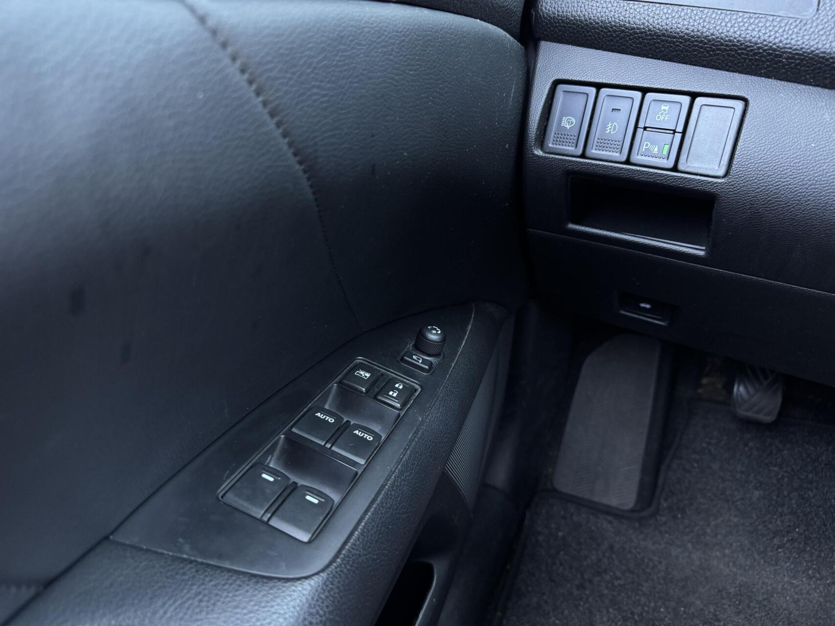 Foto van Suzuki Kizashi