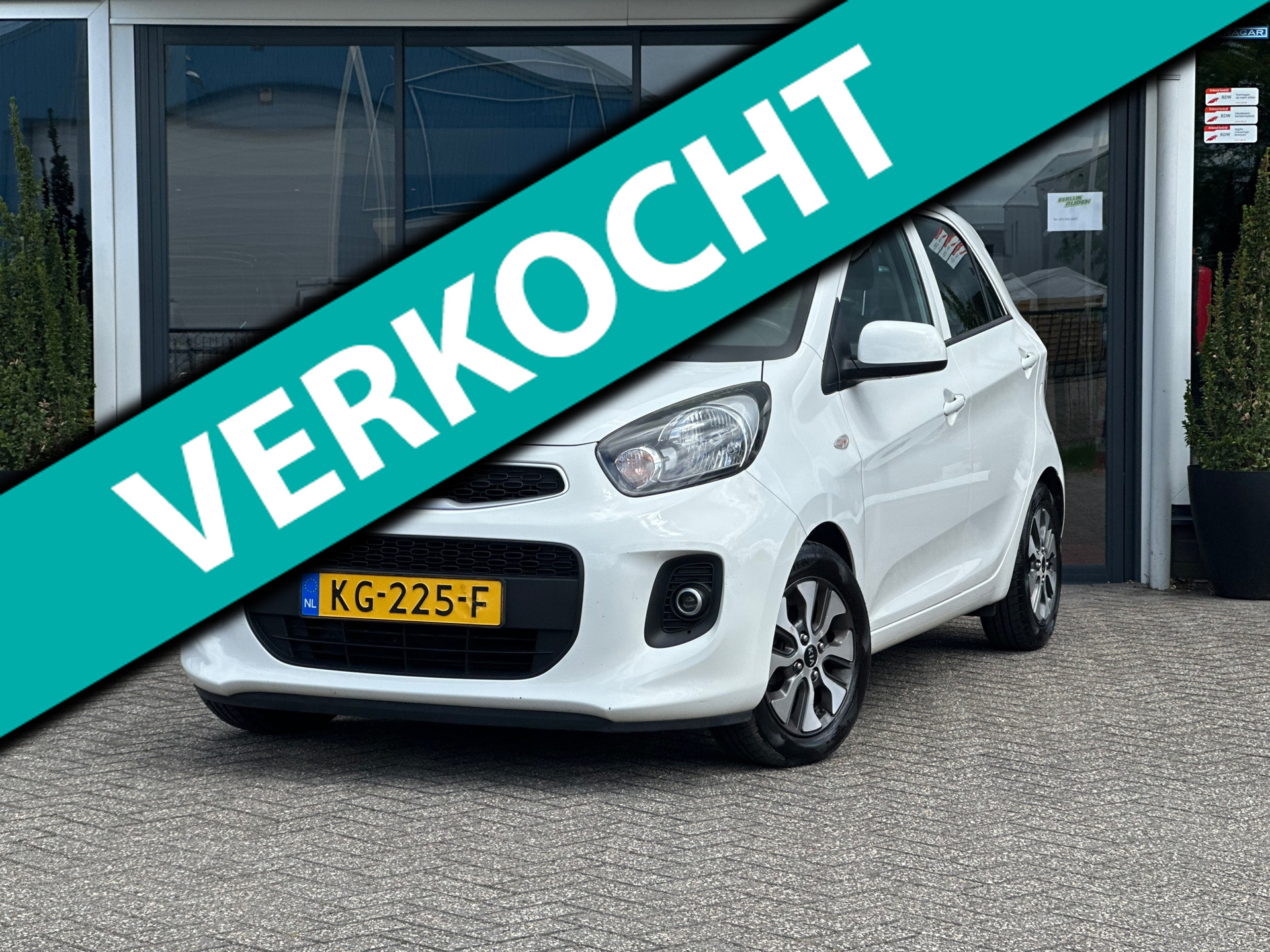 Kia Picanto 1.0 CVVT ComfortPlusLine Navigator / Camera / Grote scherm 2016 - voorkant
