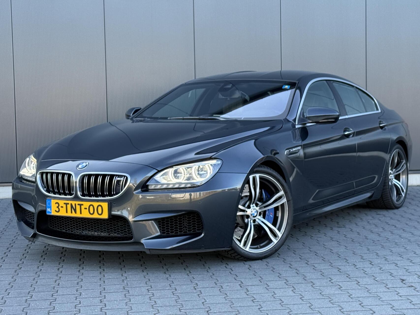 BMW M6 M6 561PK - B&O - Carbon - Led - Volle Uitvoering 2014 - voorkant