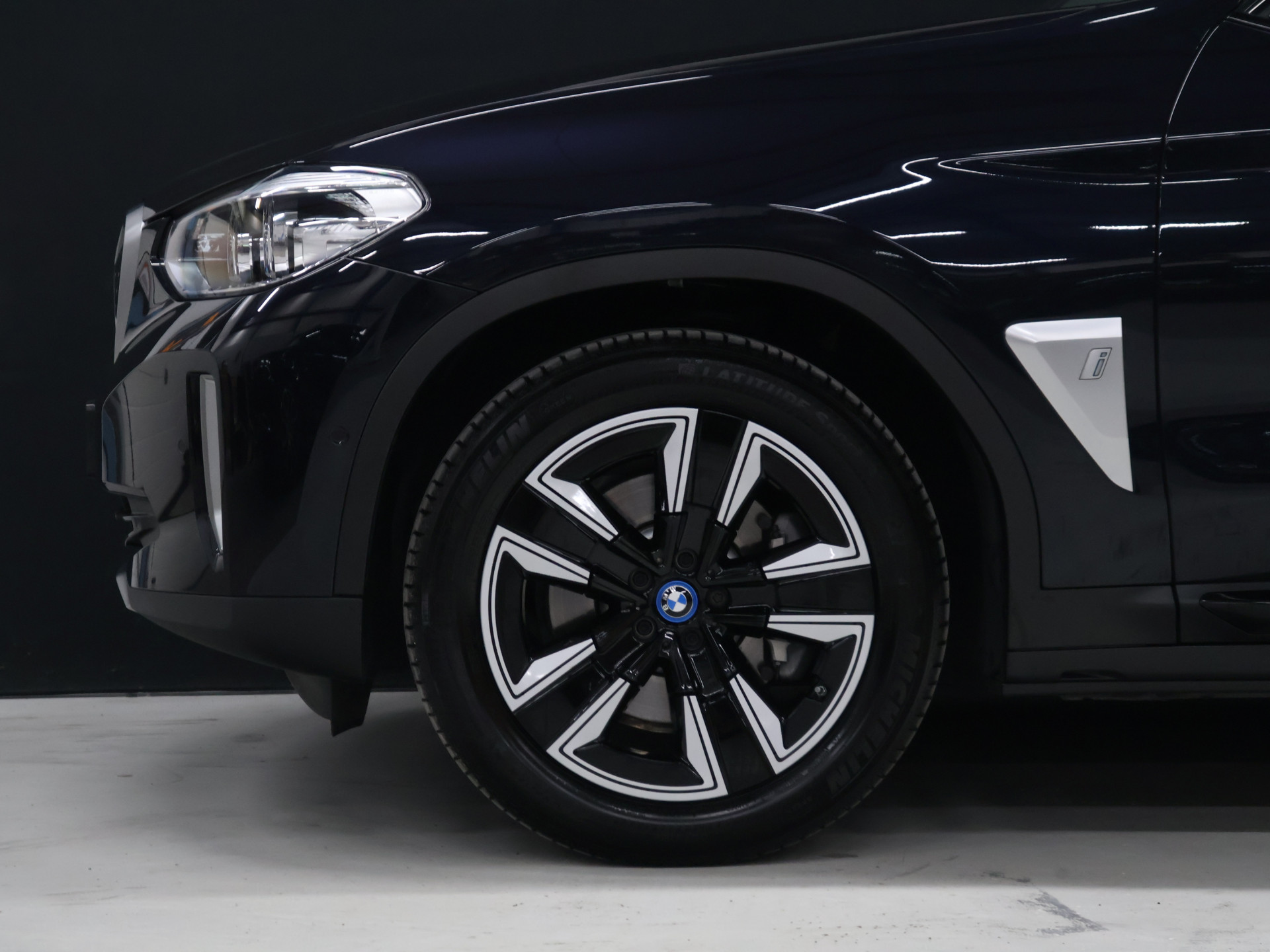 Foto van BMW Ix3