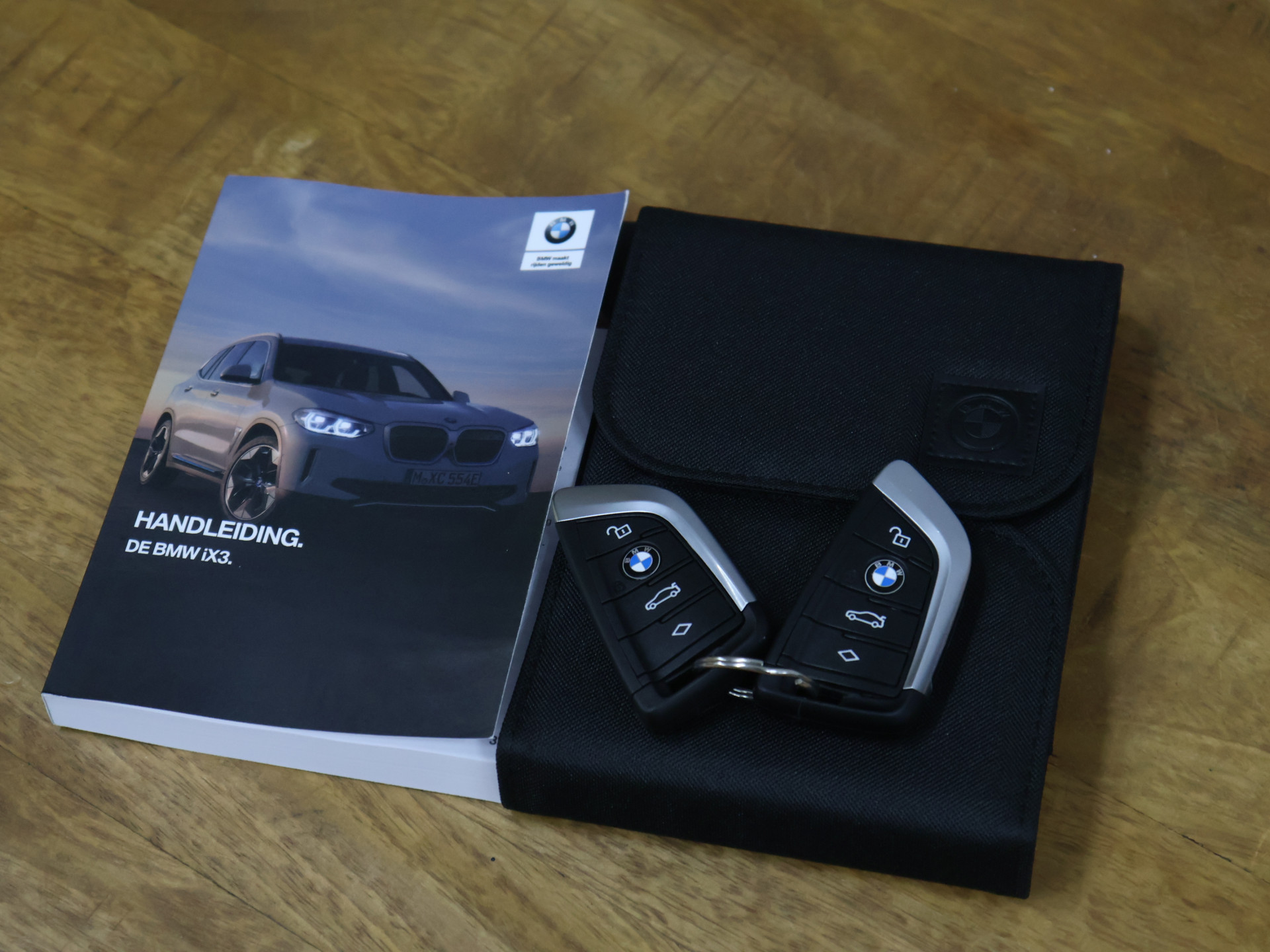 Foto van BMW Ix3