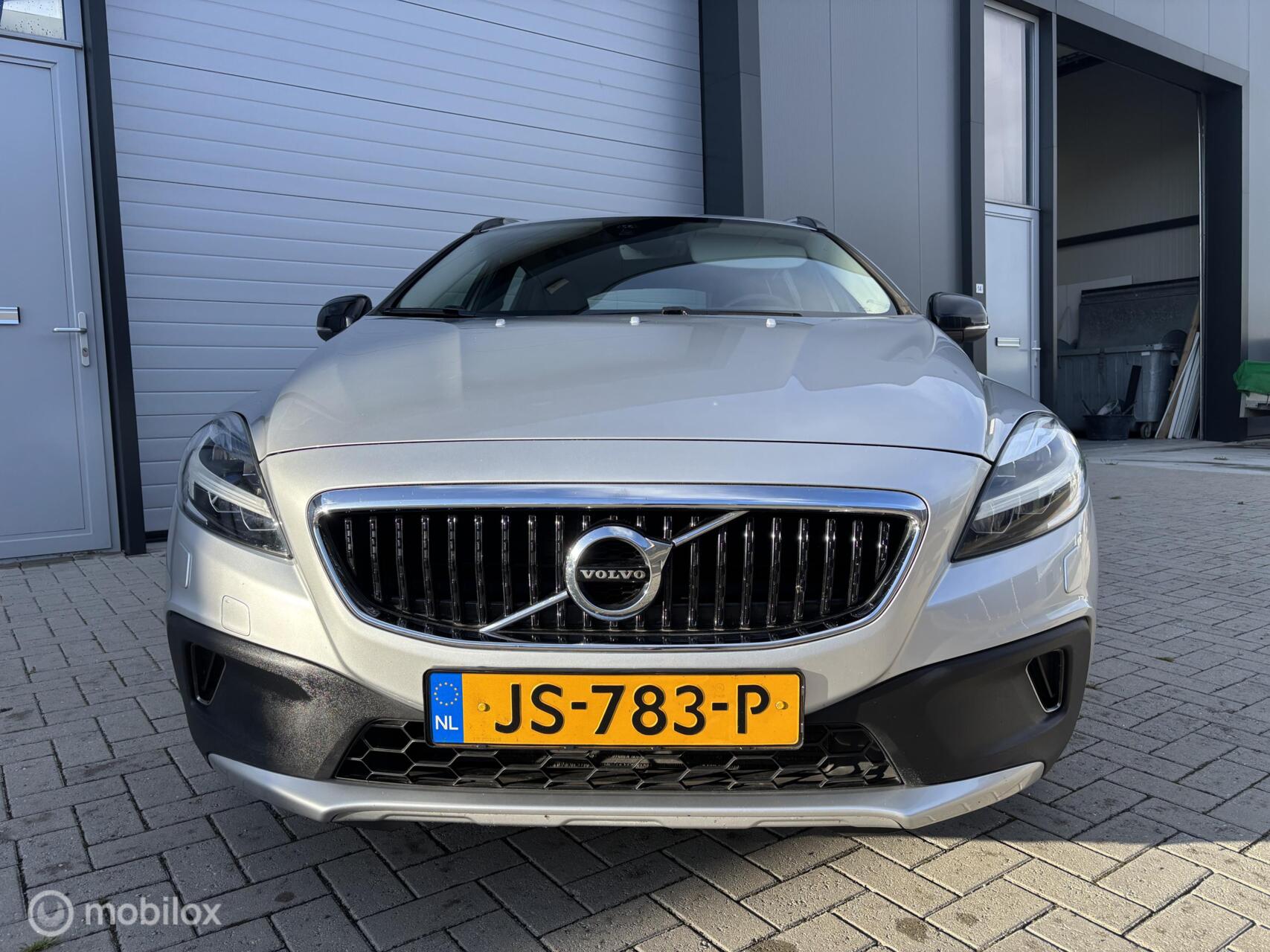 Foto van Volvo V40 Cross Country