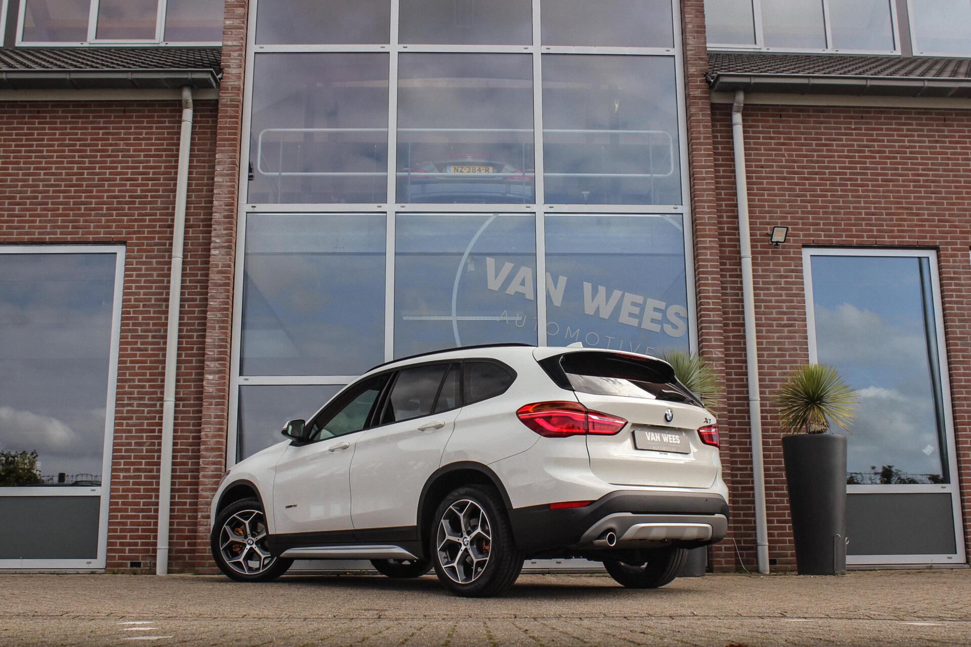 Foto van BMW X1 Sdrive18i