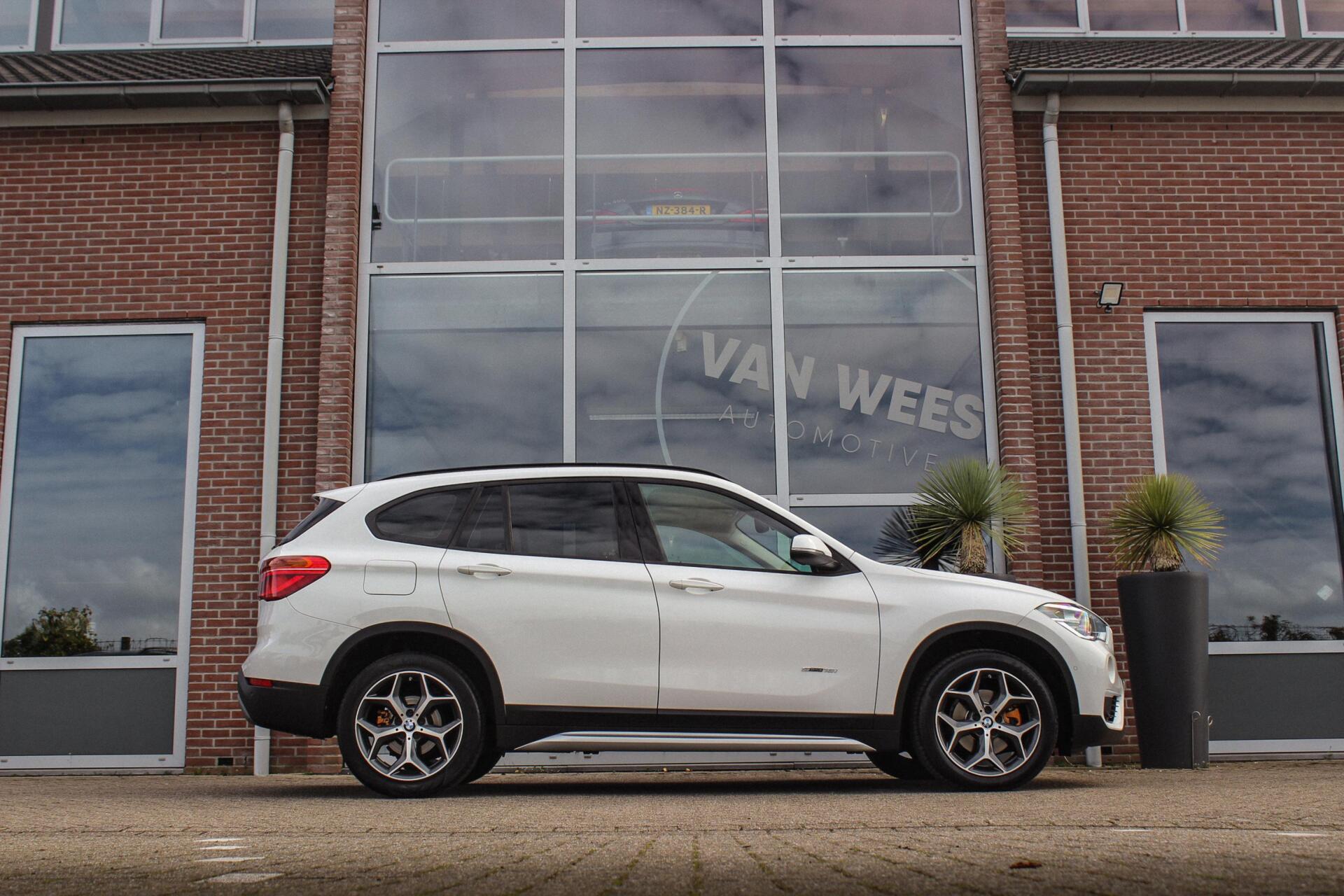 Foto van BMW X1 Sdrive18i