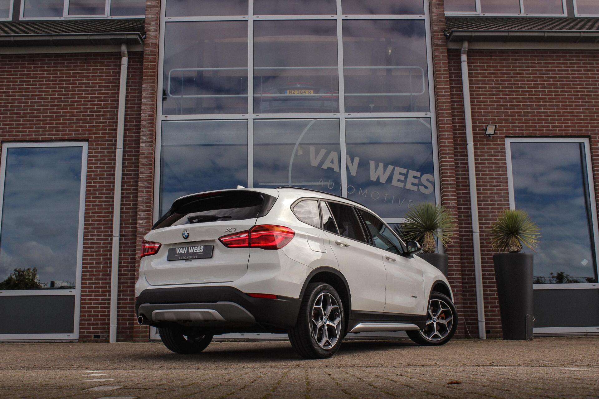 Foto van BMW X1 Sdrive18i
