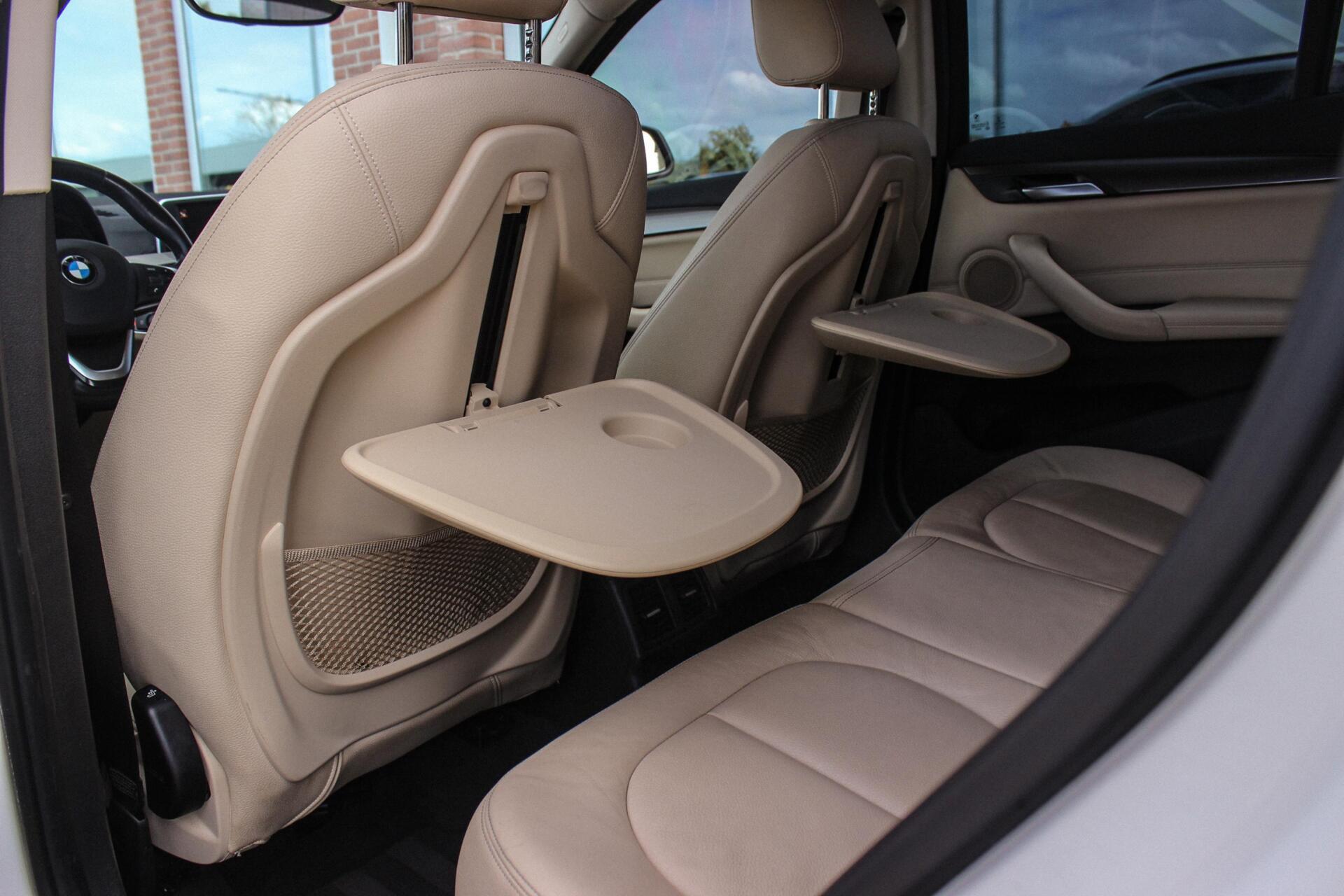 Foto van BMW X1 Sdrive18i