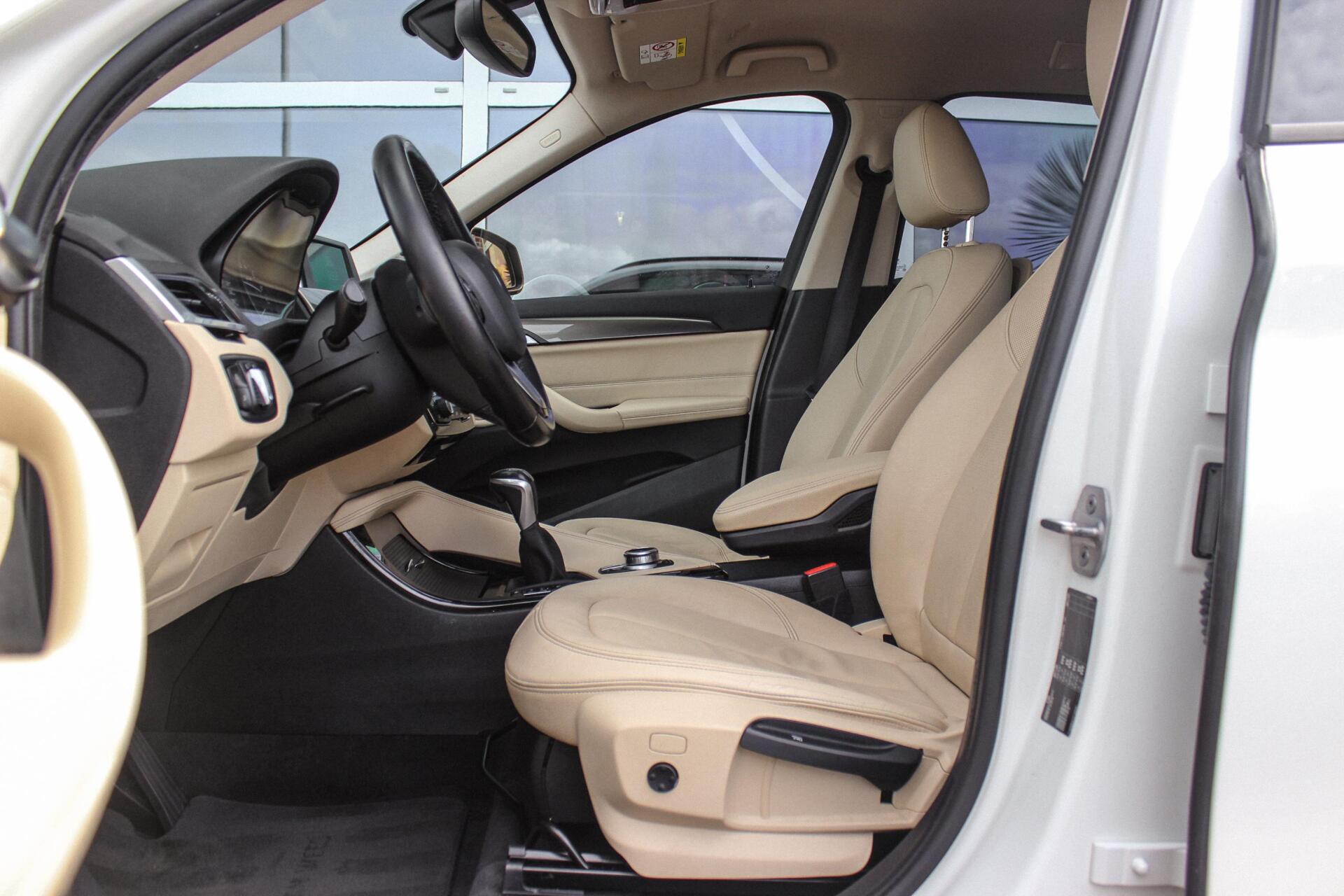 Foto van BMW X1 Sdrive18i