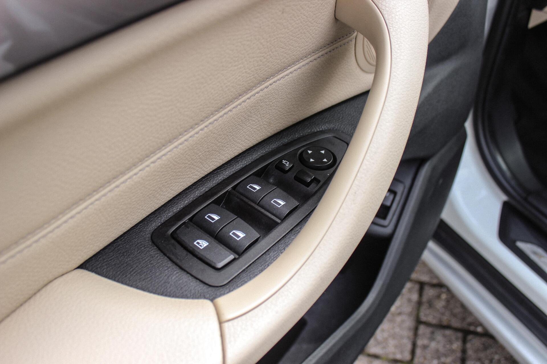 Foto van BMW X1 Sdrive18i
