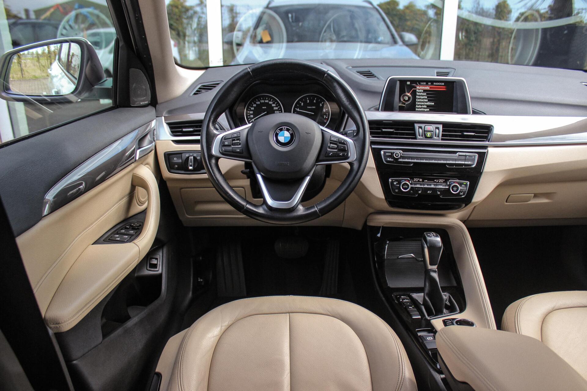 Foto van BMW X1 Sdrive18i