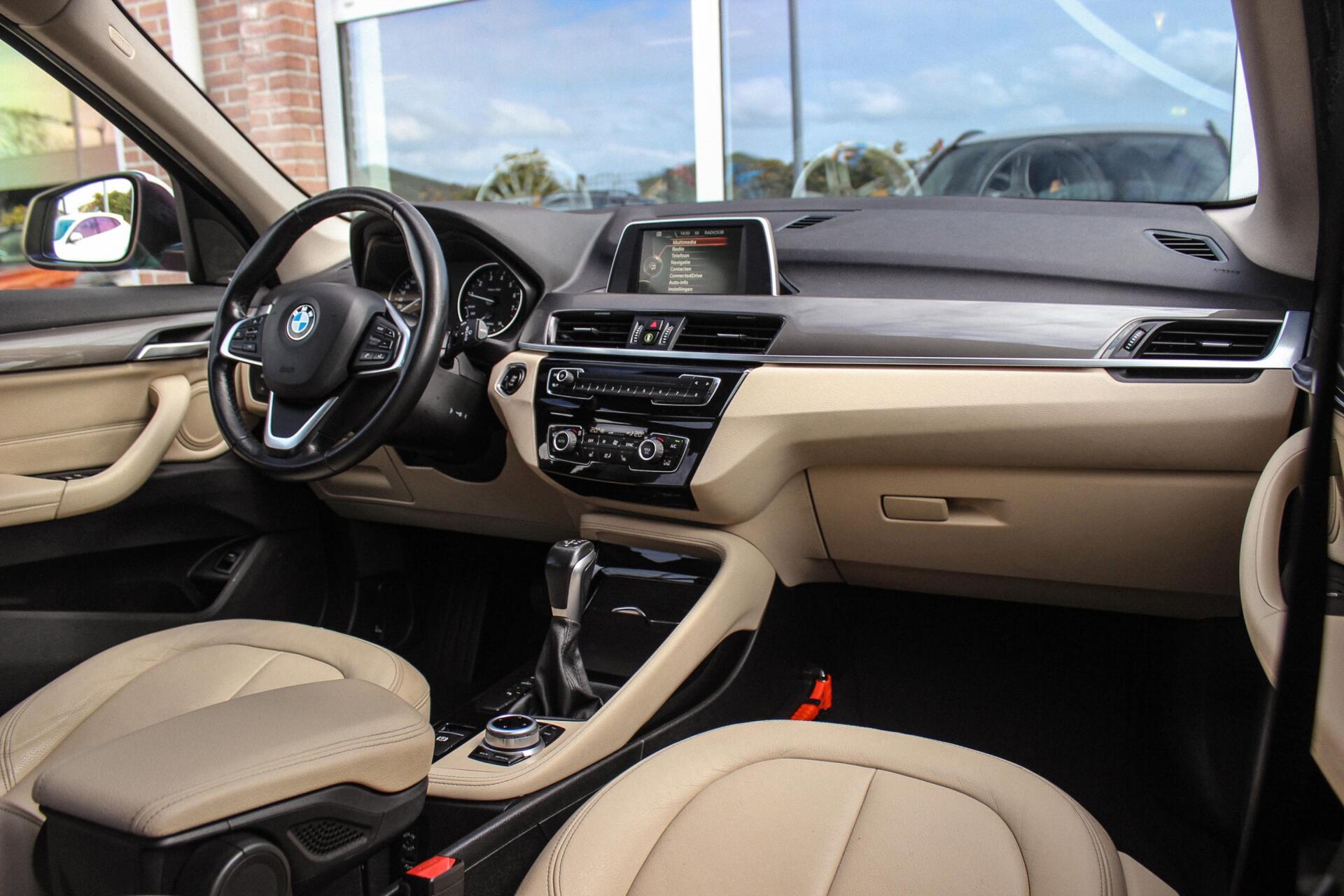 Foto van BMW X1 Sdrive18i