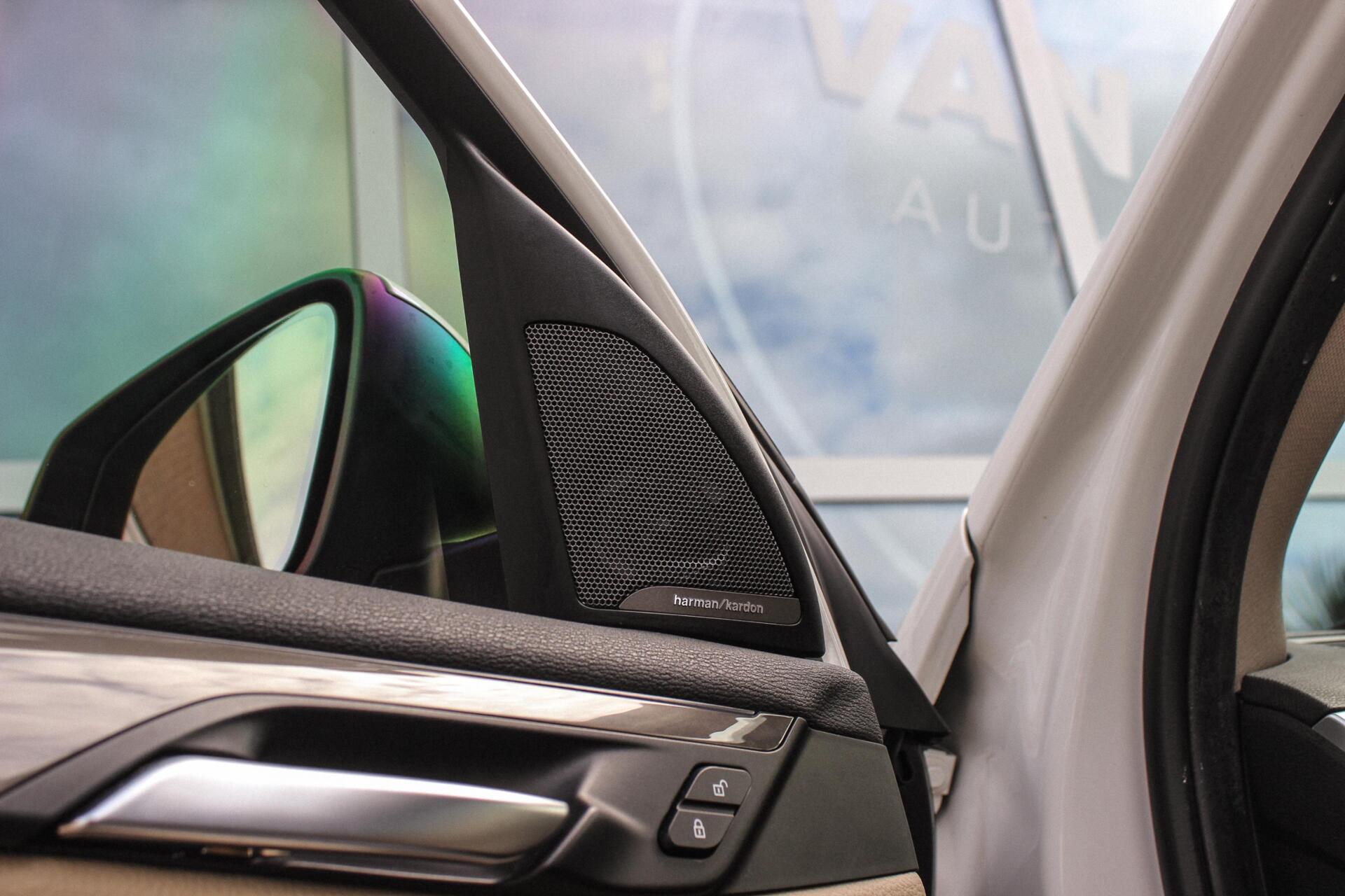 Foto van BMW X1 Sdrive18i