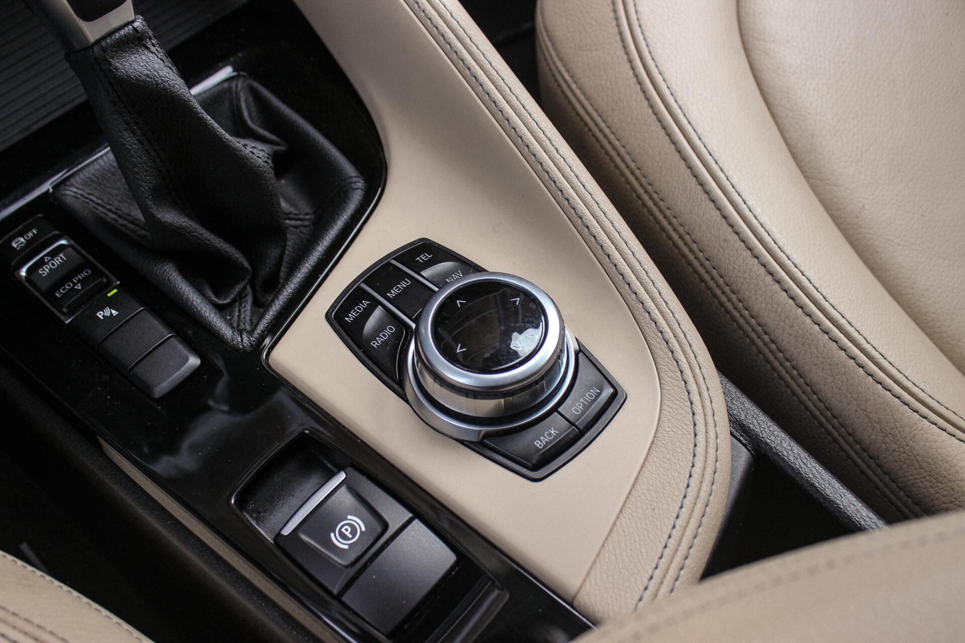 Foto van BMW X1 Sdrive18i