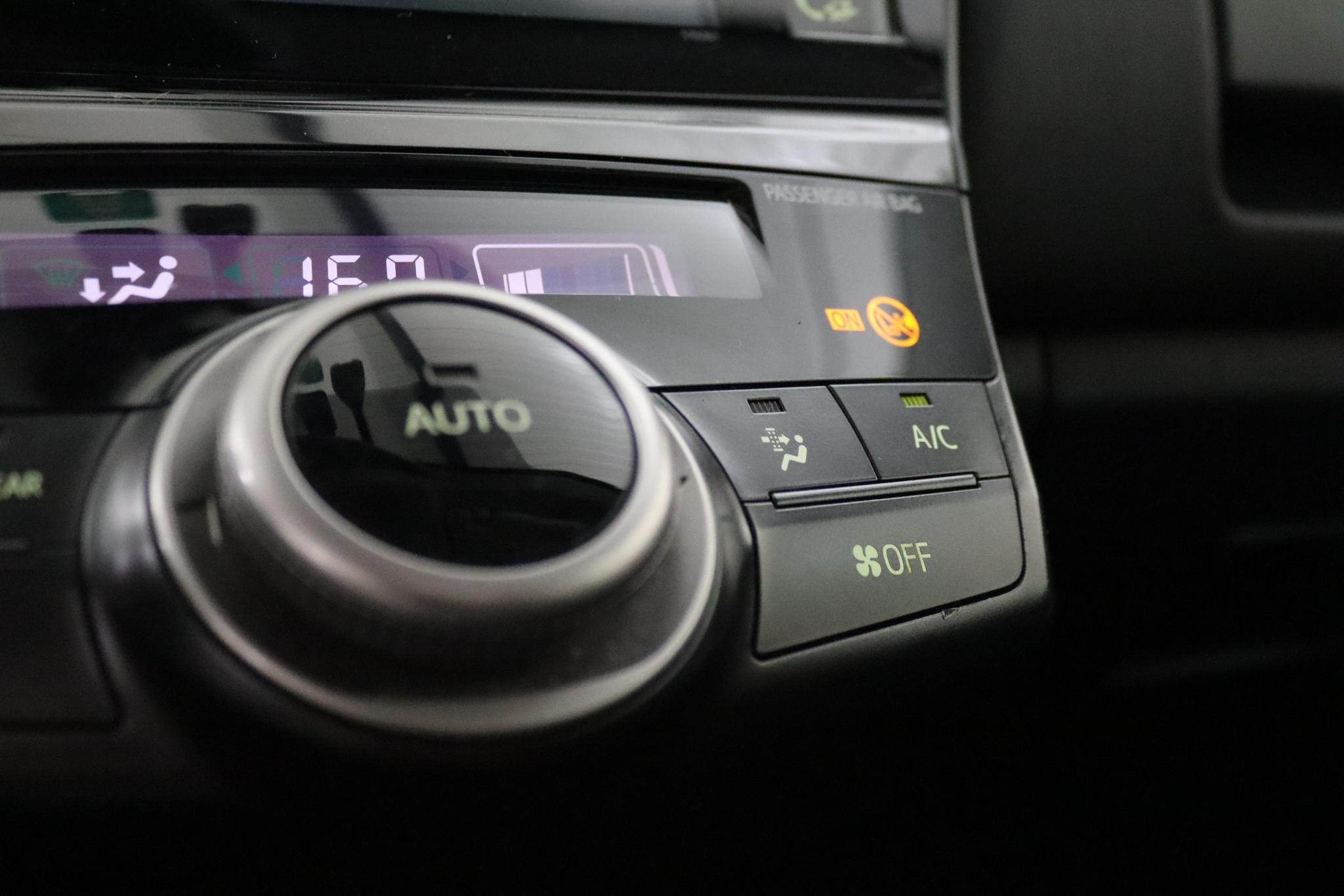 Foto van Toyota Toyota Prius Plus