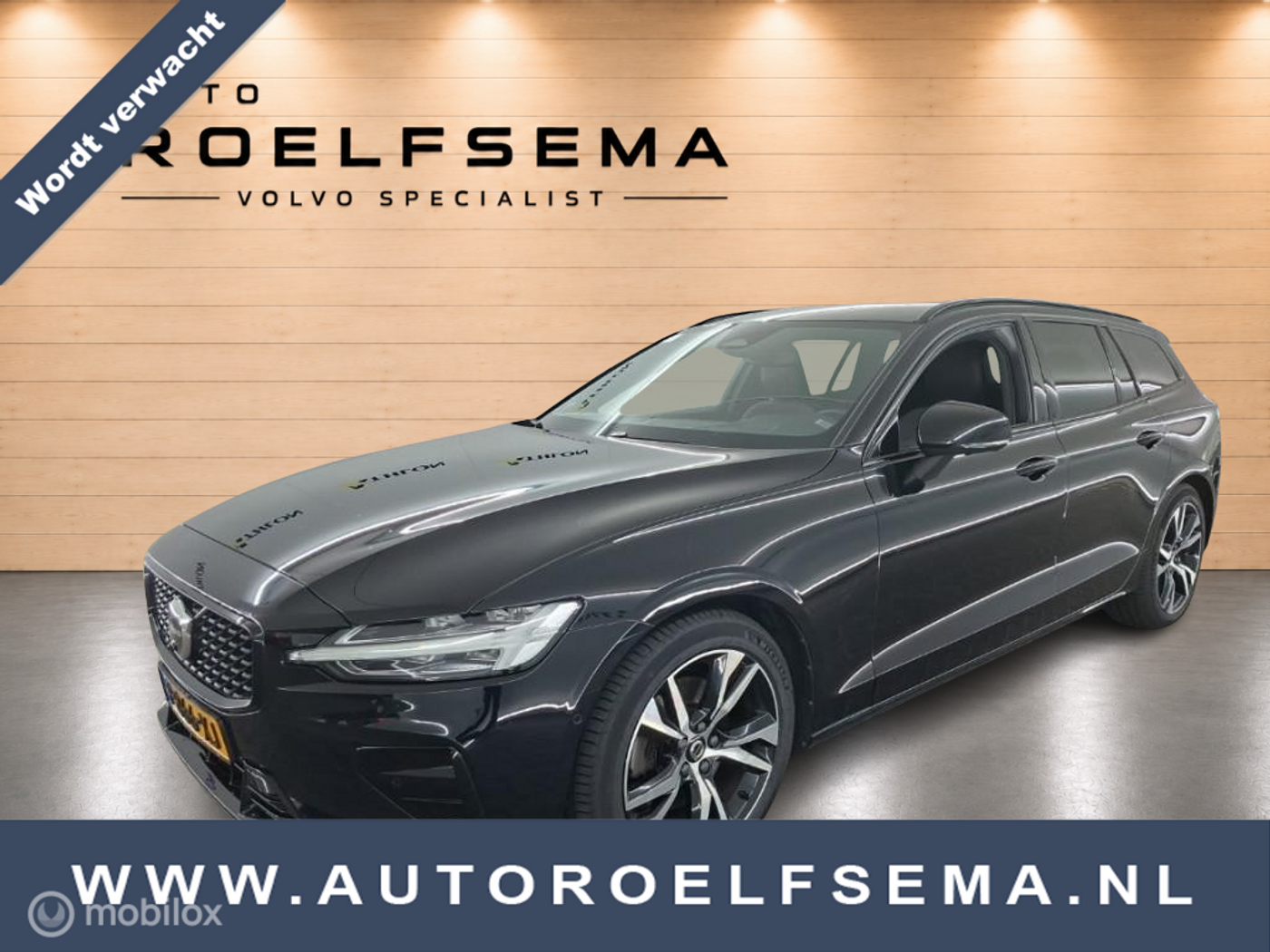 Volvo V60 2.0 B4 Plus Dark | Adaptive Cruise | BLISS | 360 Camera | Verwarmbare voorstoelen stuurwiel & Voorruit | Privacy Glass | Contour stoelen 2022 - voorkant