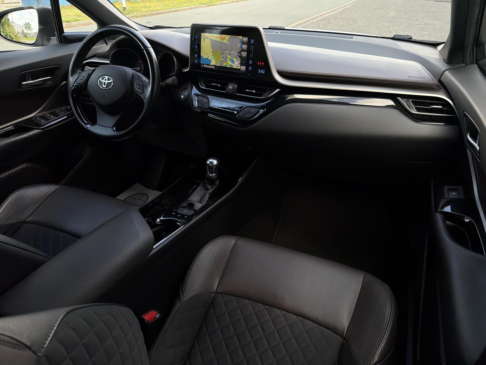 Foto van Toyota Toyota C-hr