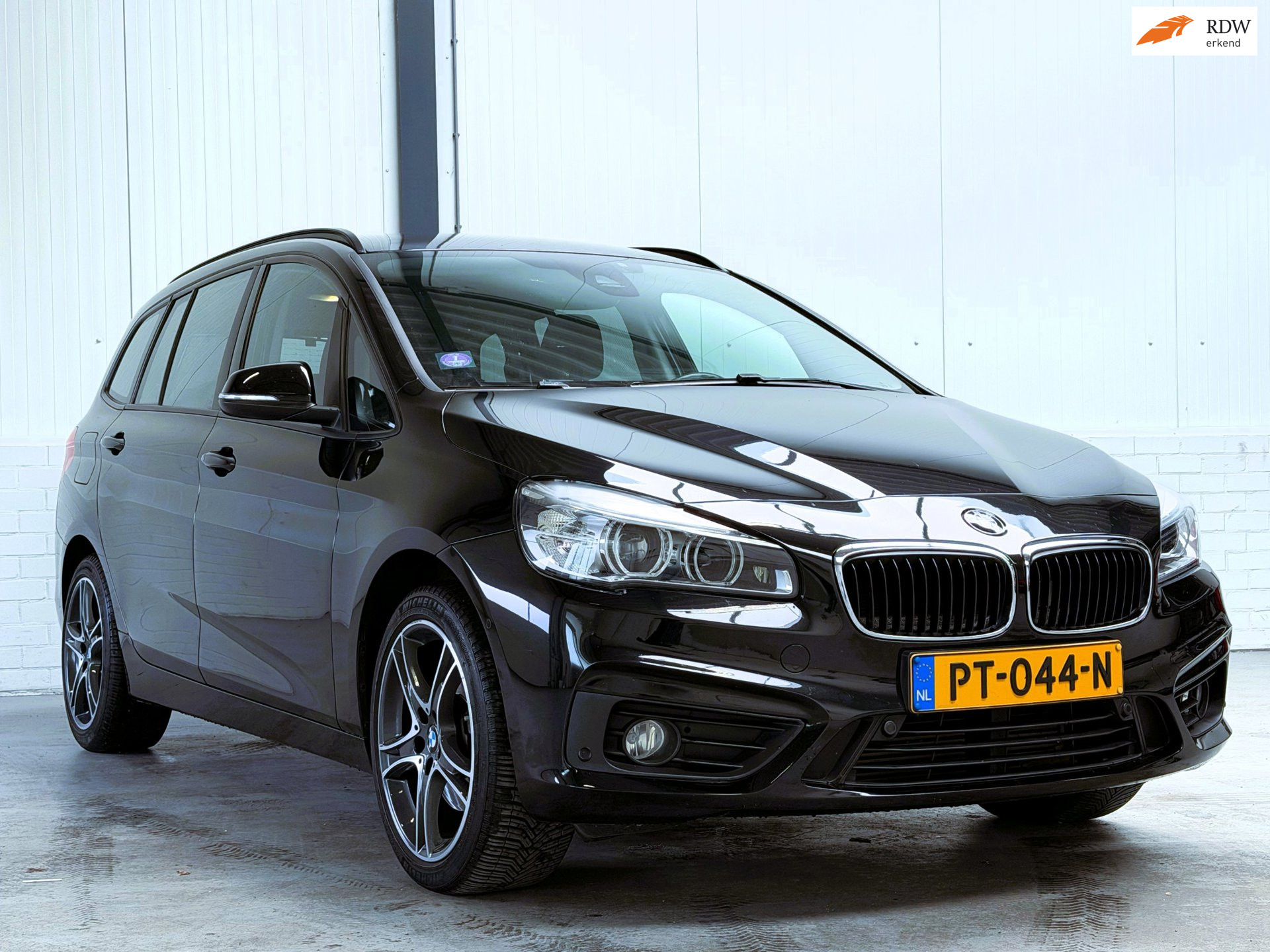 BMW 218i Gran Tourer 218i Centennial High Executive 2016 - voorkant