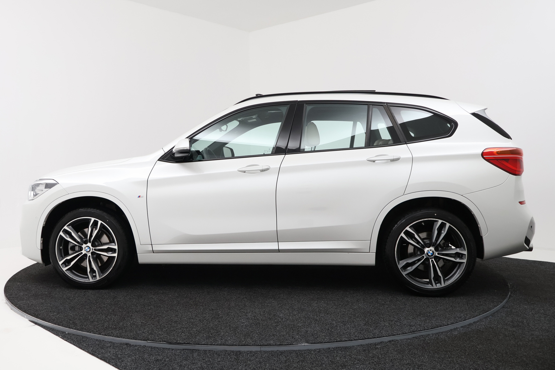 Foto van BMW X1 Sdrive20i