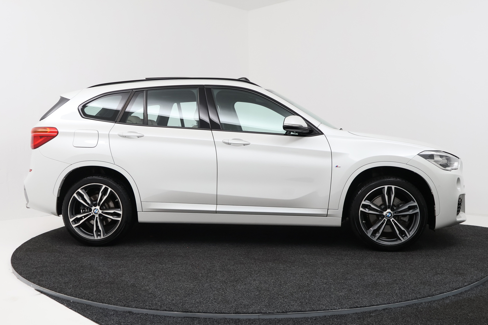 Foto van BMW X1 Sdrive20i