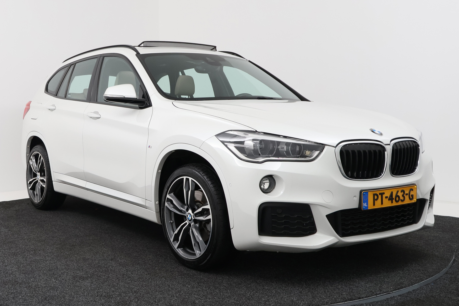 Foto van BMW X1 Sdrive20i