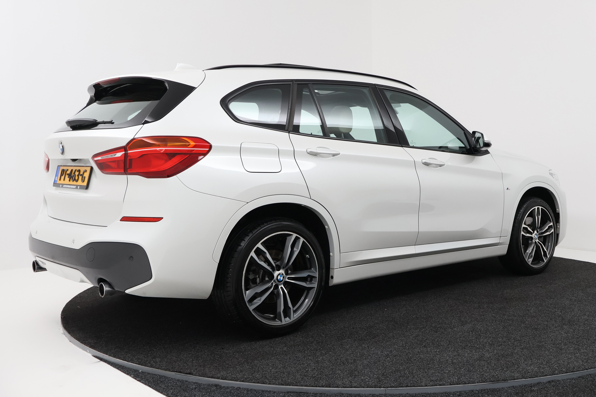 Foto van BMW X1 Sdrive20i