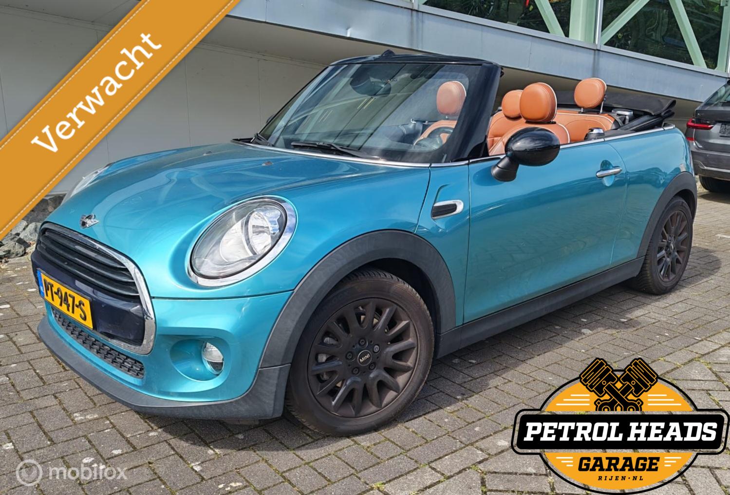 Mini Cooper 1.5 Cooper Pepper Serious Business D.O. | Leder 2017 - voorkant