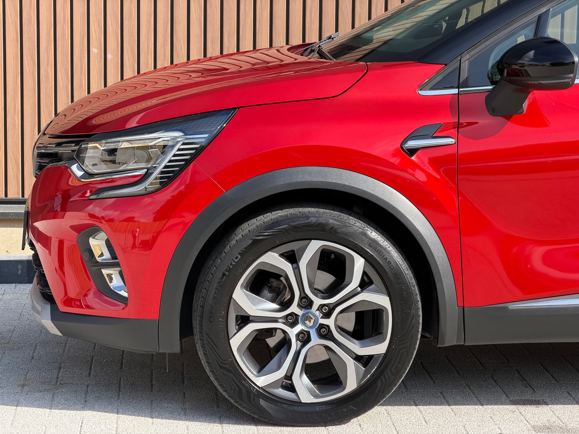 Foto van Renault Captur (e-tech Plug-in Hybrid)