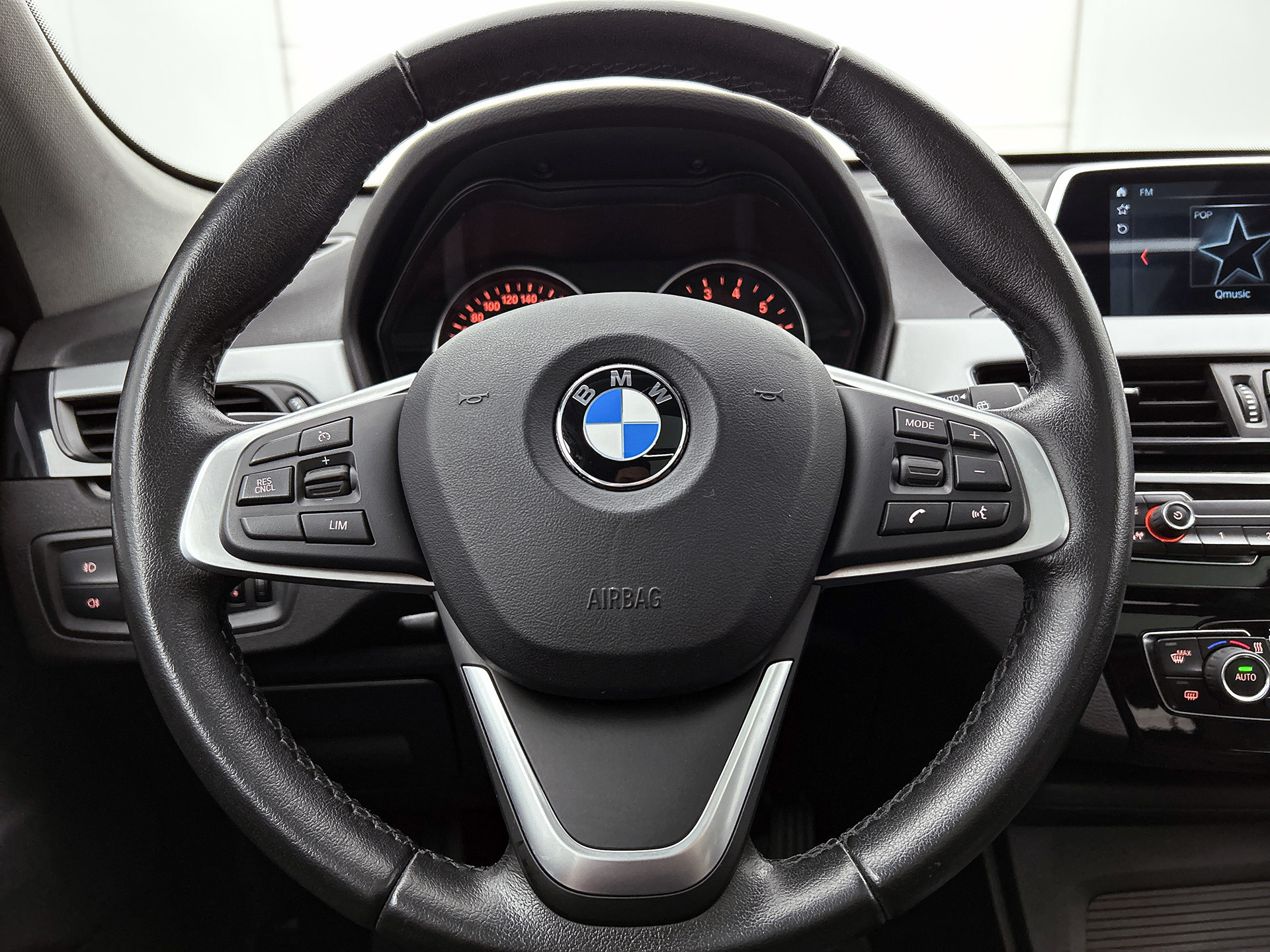 Foto van BMW X1 Sdrive18i