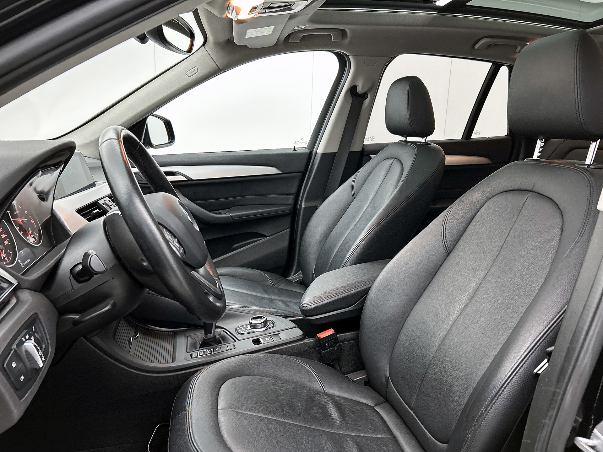 Foto van BMW X1 Sdrive18i