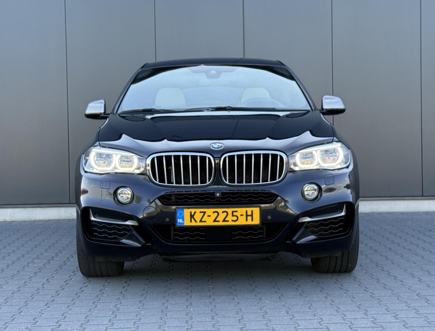 Foto van BMW X6
