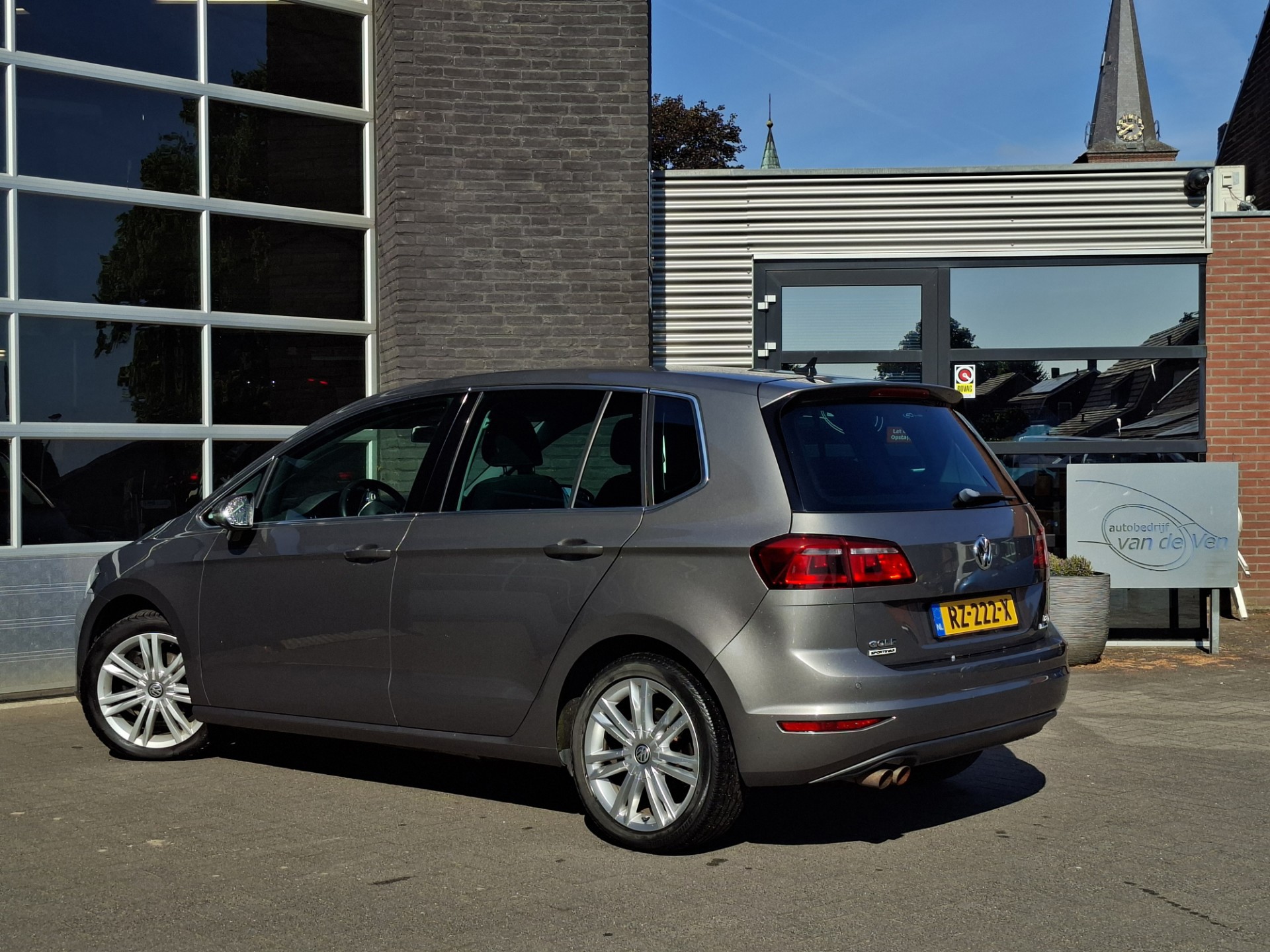 Foto van Volkswagen Golf Sportsvan