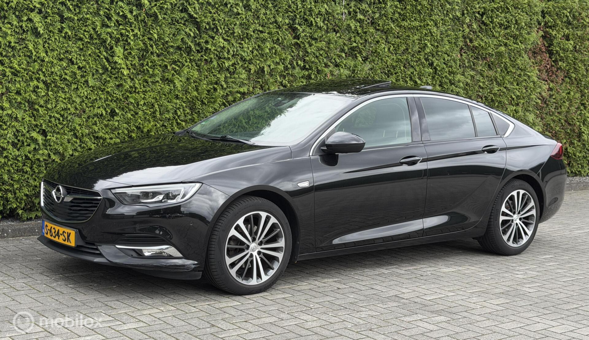 Foto van Opel Insignia Grand Sport