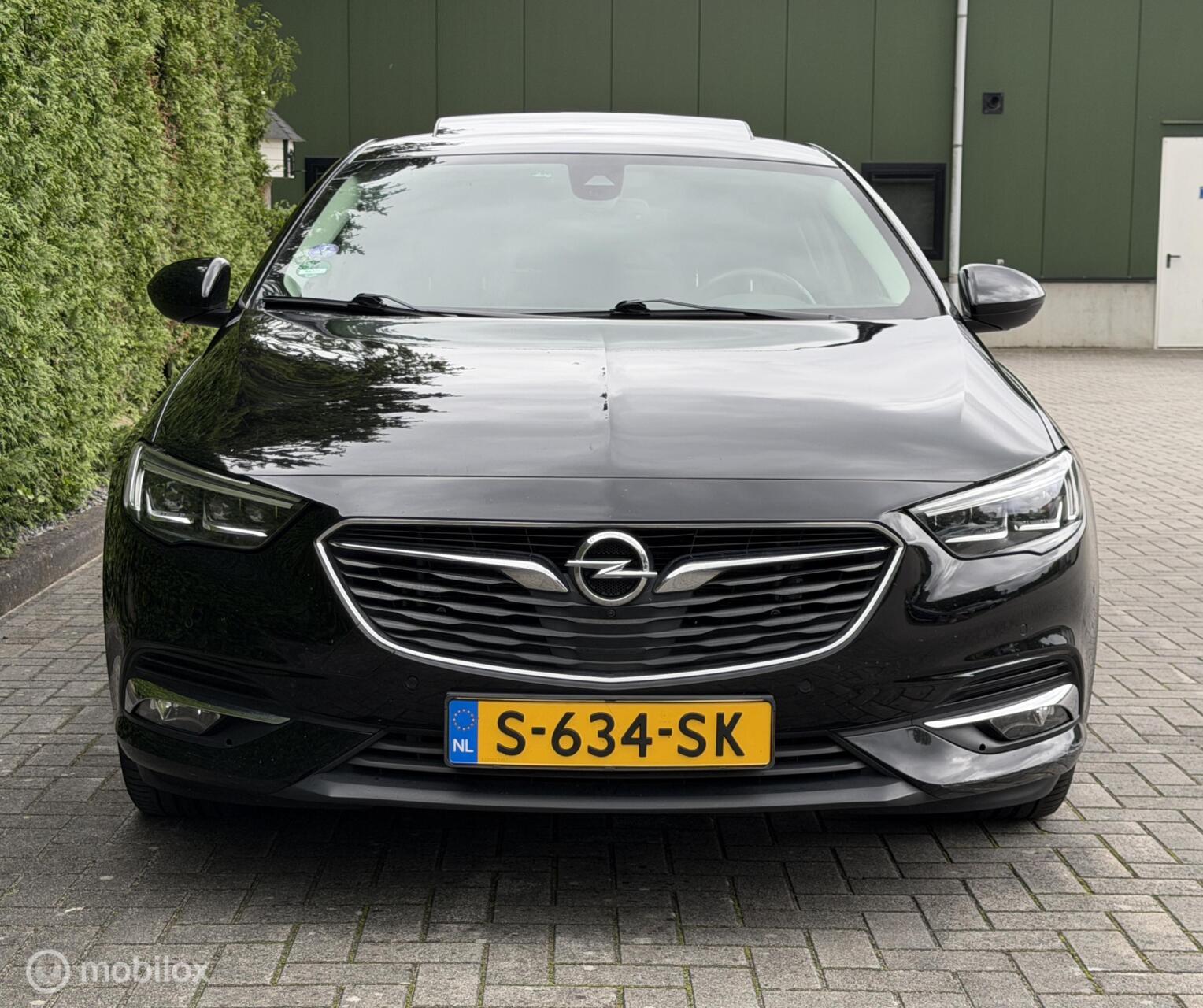 Foto van Opel Insignia Grand Sport