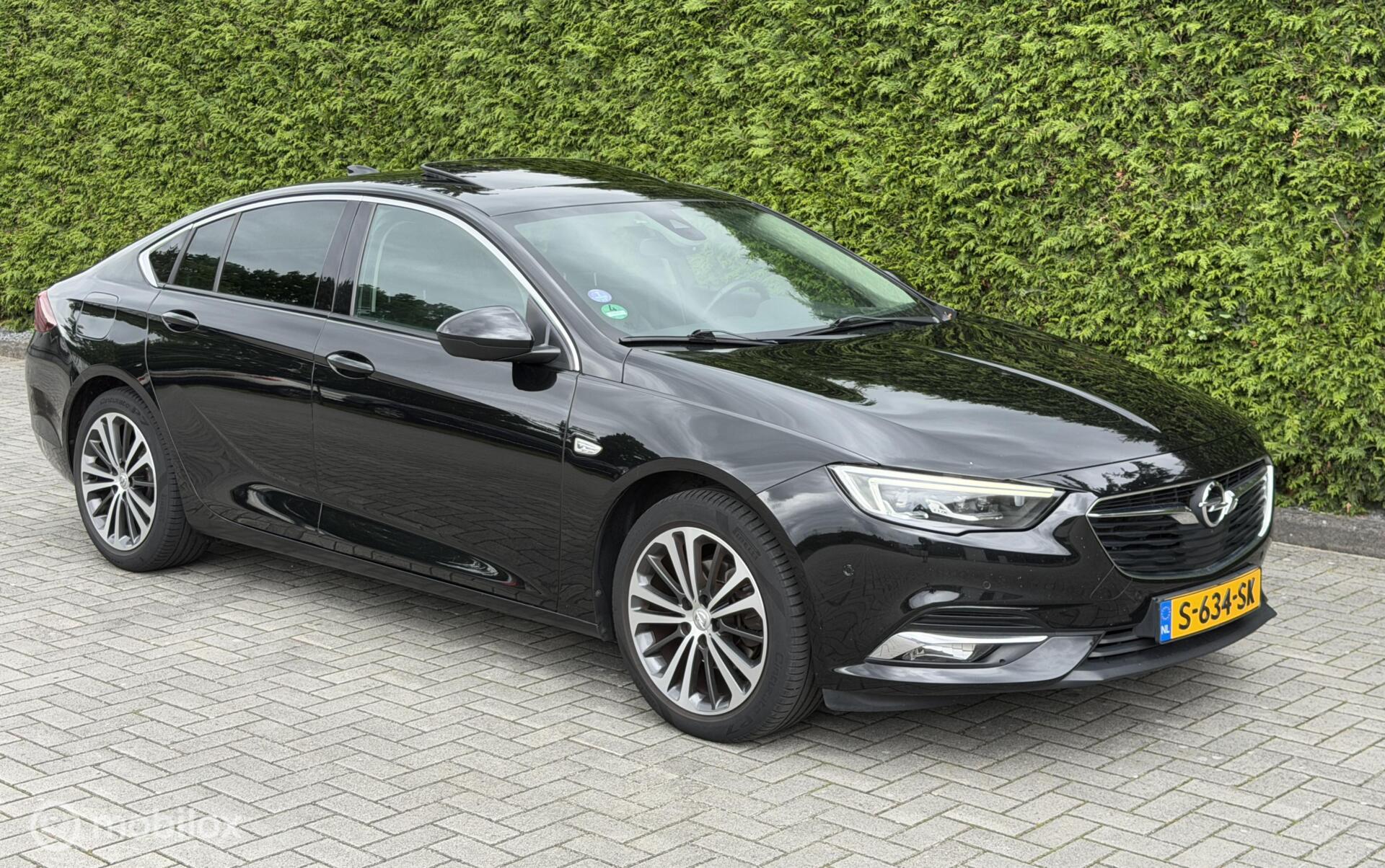 Opel Insignia Grand Sport 1.5 Turbo Auto Executive HUD Trekh 2018 - voorkant