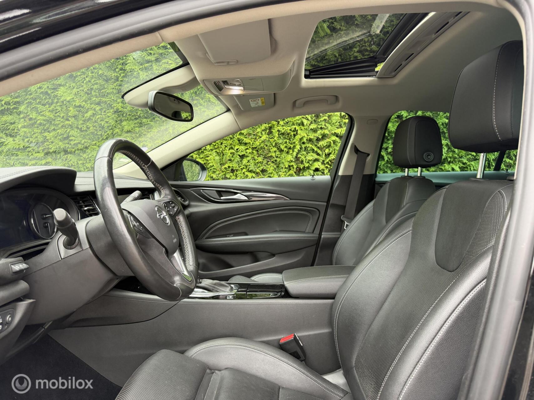 Foto van Opel Insignia Grand Sport
