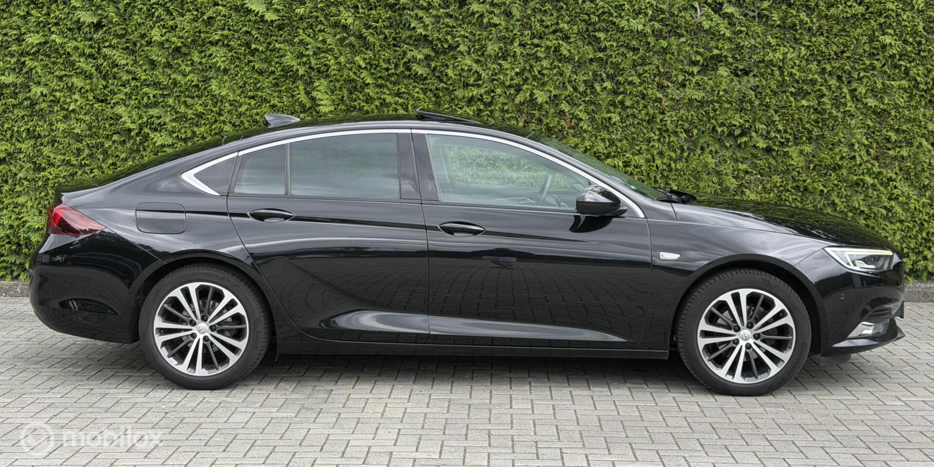 Foto van Opel Insignia Grand Sport