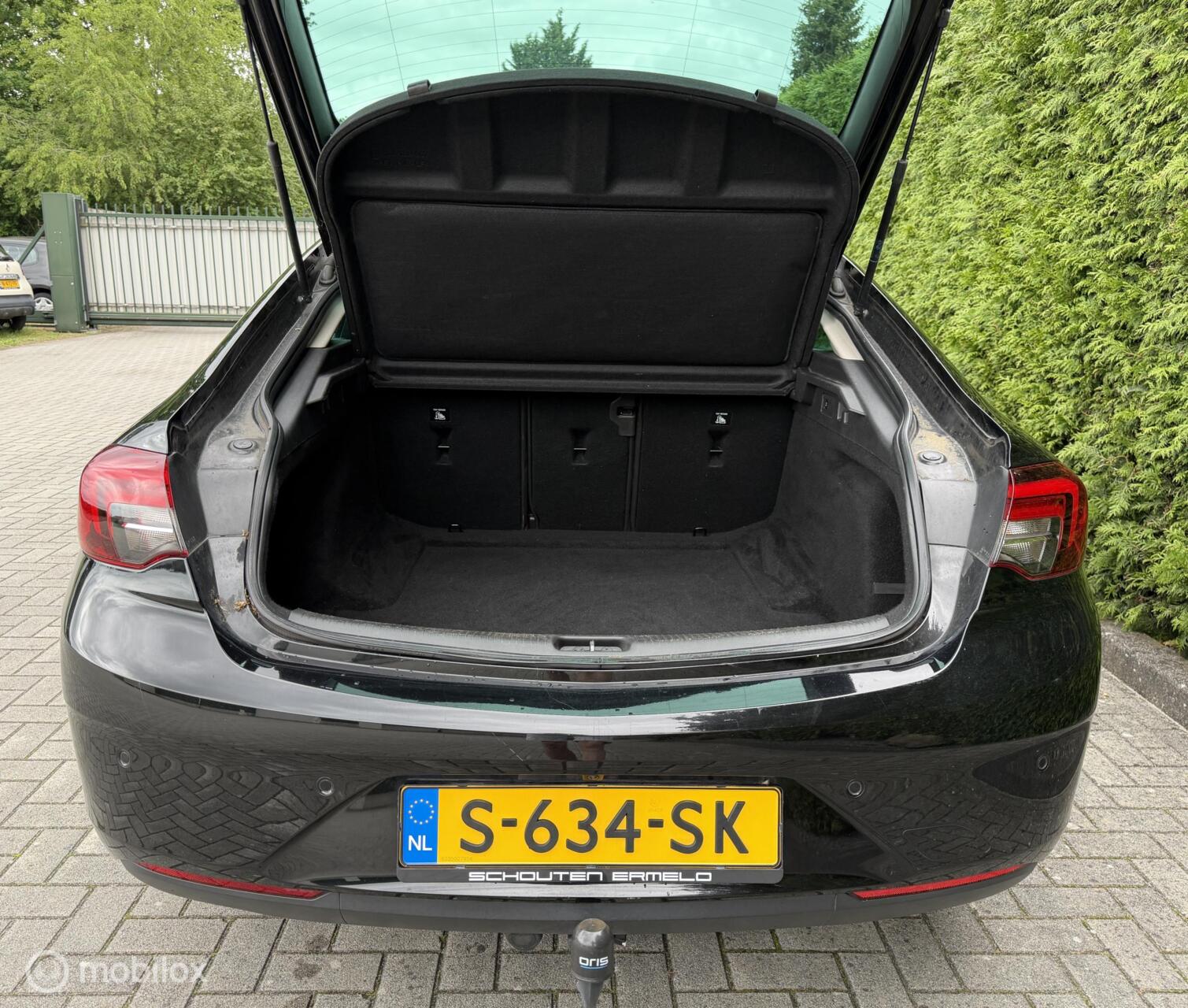 Foto van Opel Insignia Grand Sport