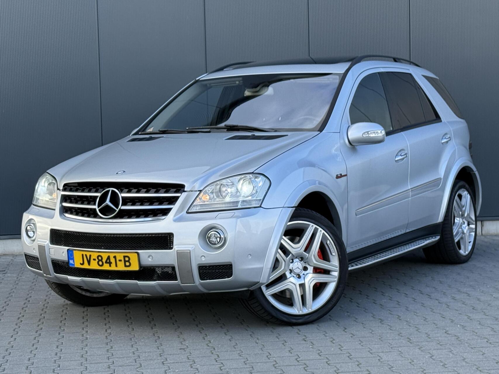 Mercedes-Benz ML 63 AMG AMG 63 511PK - Incl BTW - Schuifdak - Trekhaak - Leder - Xenon 2006 - voorkant