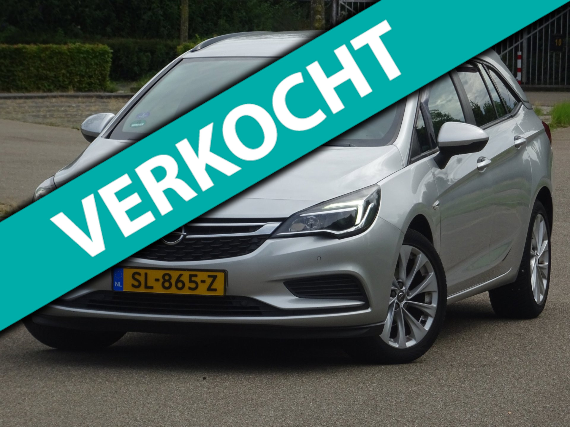 Opel Astra Sports Tourer 1.0 Online Edition NAVI/CRUISE/PDC 2017 - voorkant