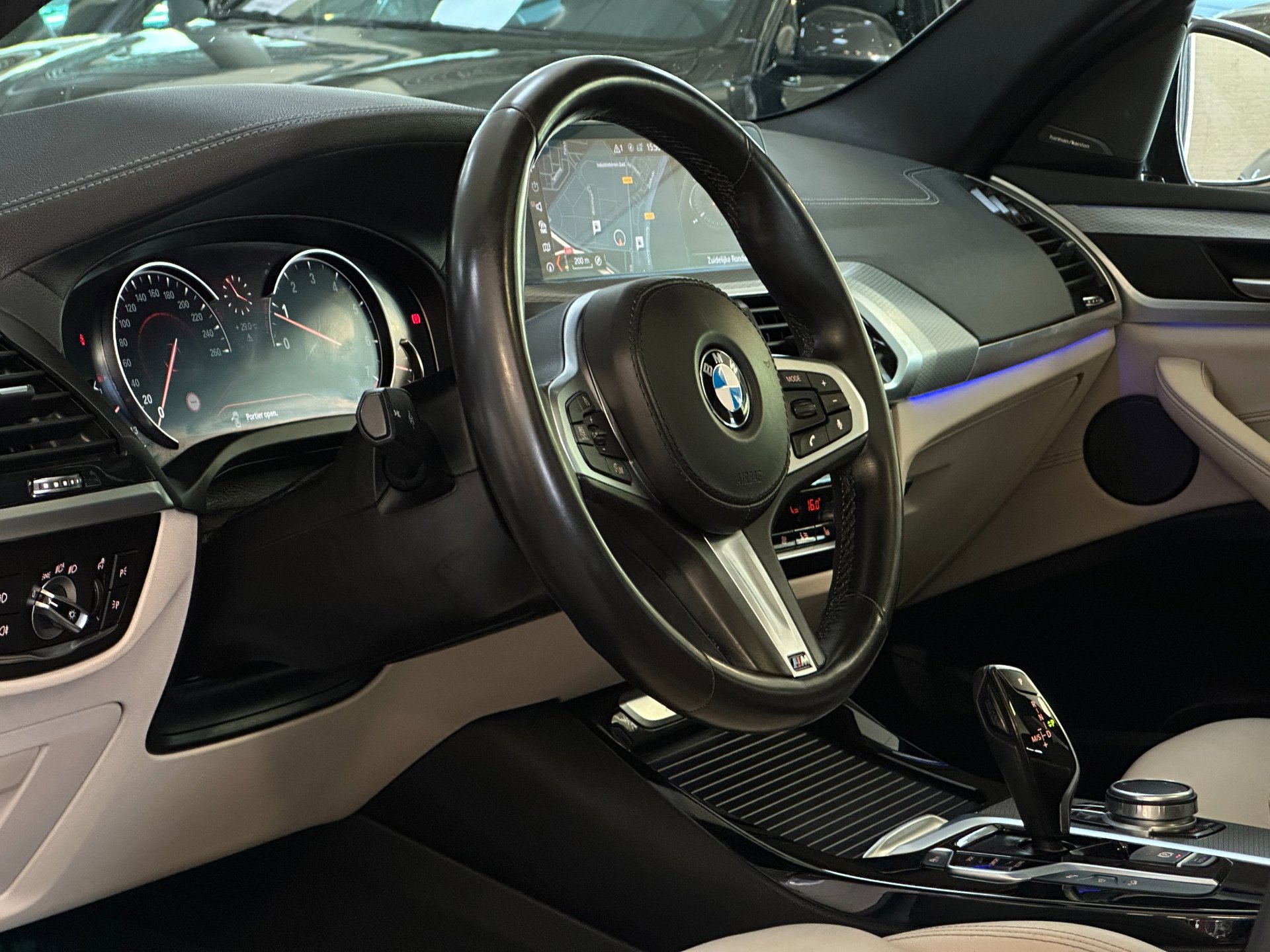 Foto van BMW X3 Xdrive20i
