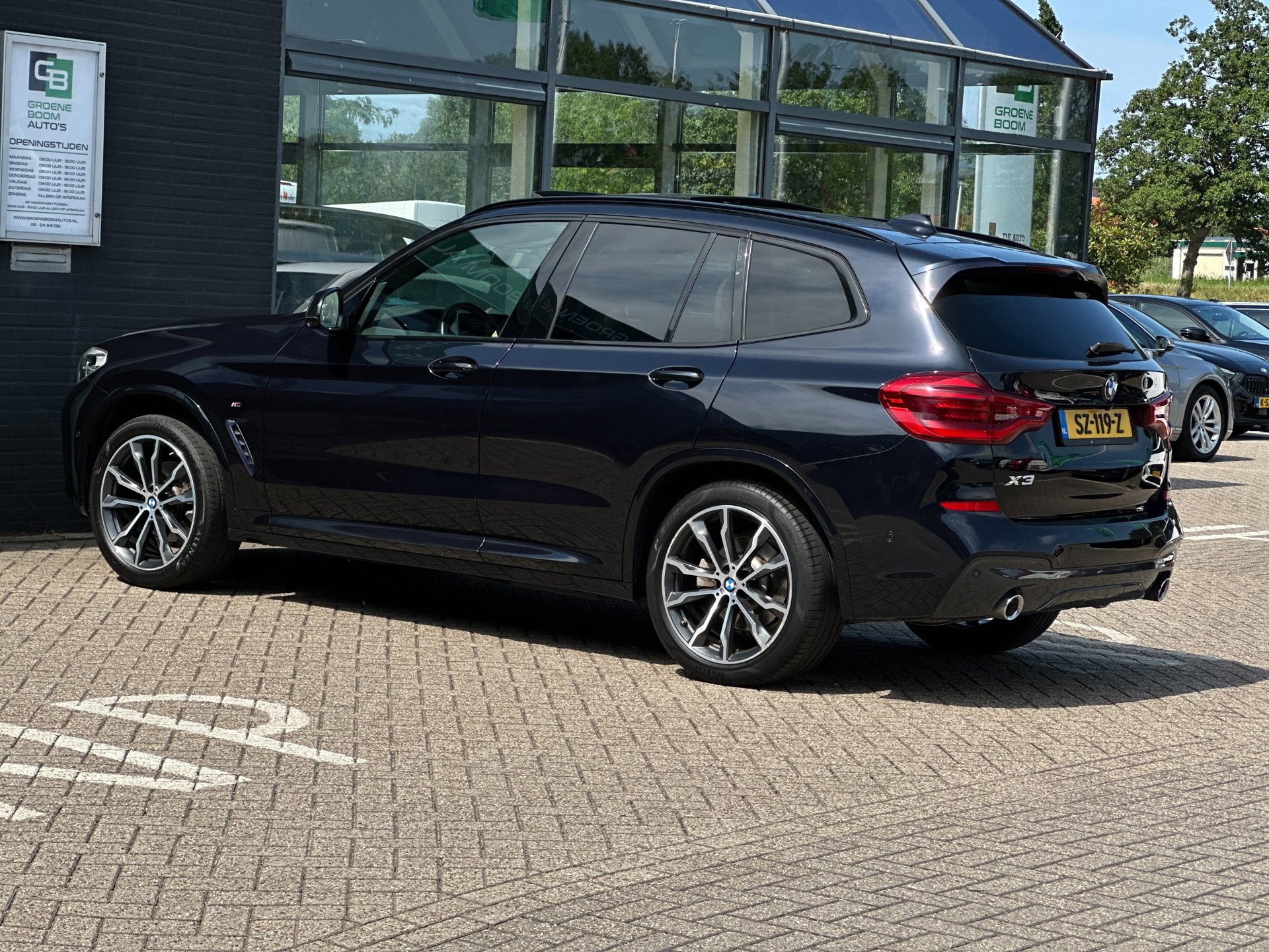 Foto van BMW X3 Xdrive20i