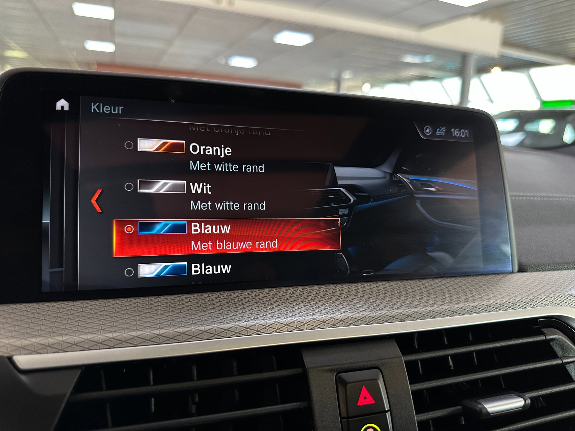 Foto van BMW X3 Xdrive20i