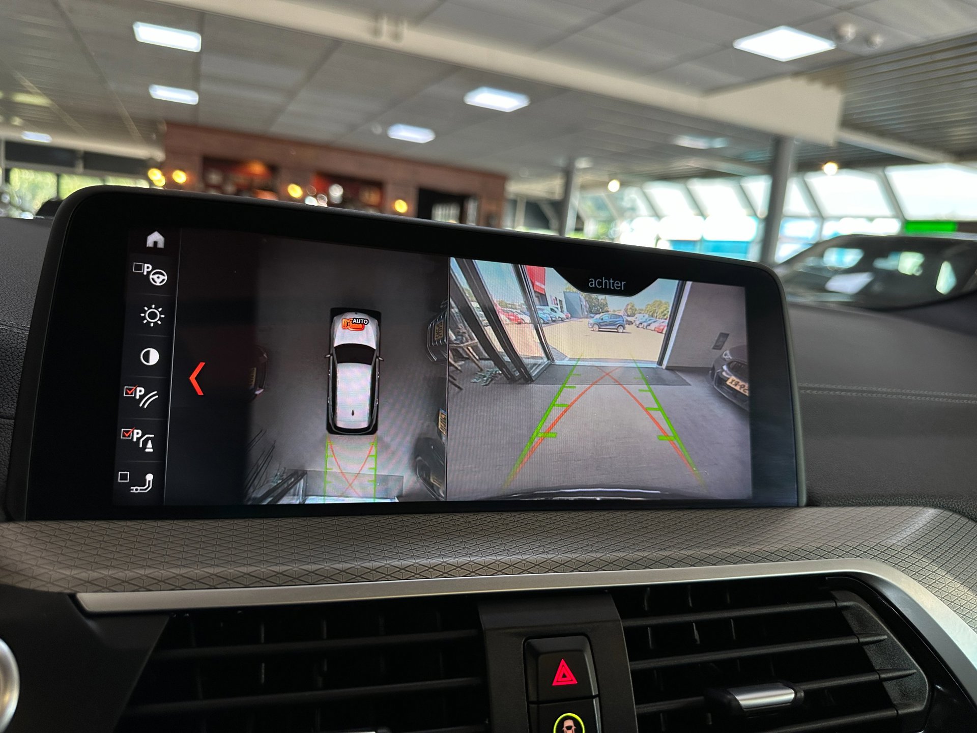 Foto van BMW X3 Xdrive20i