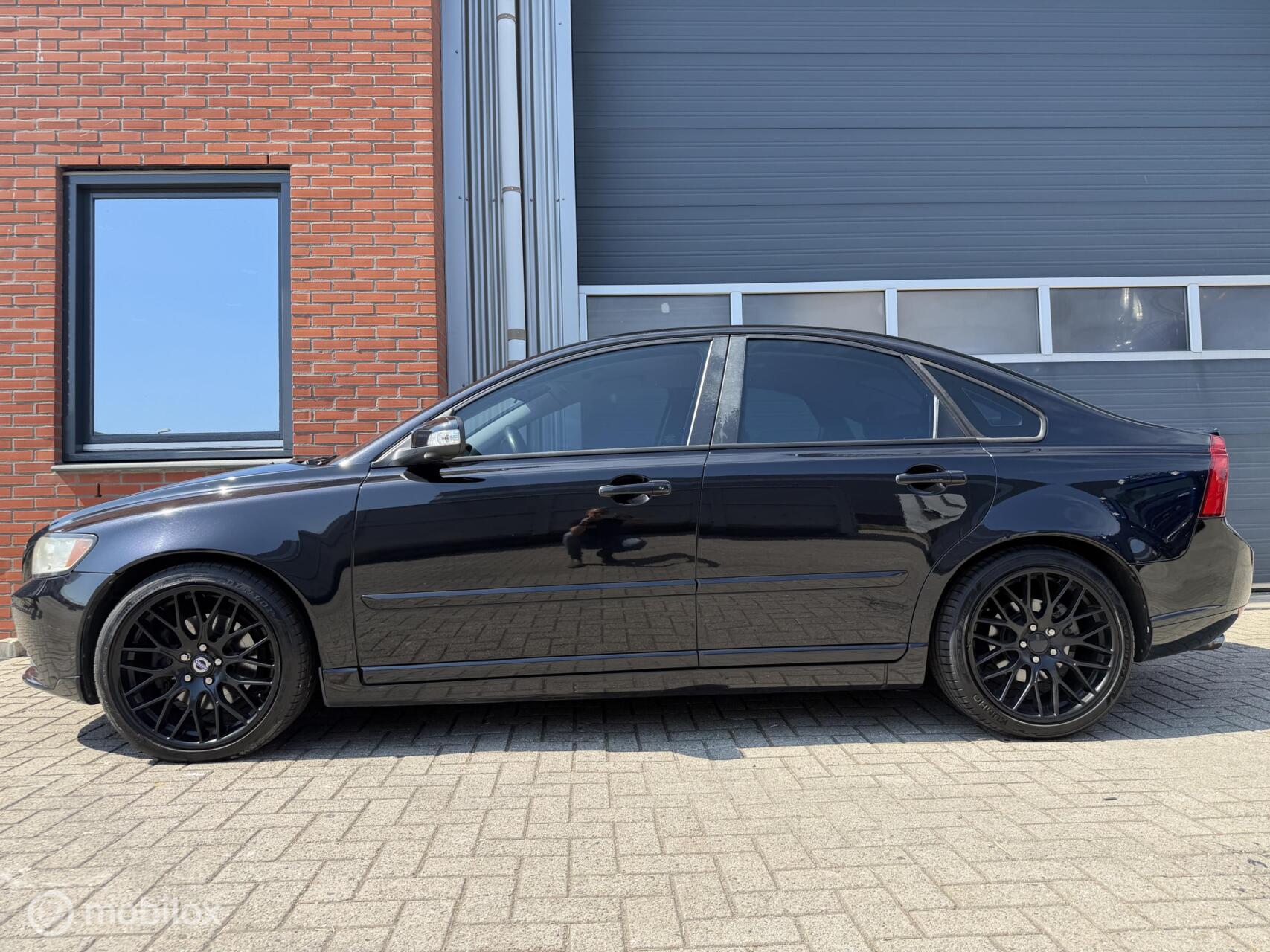 Volvo S40 2.5 T5 230pk Handgeschakeld Kinetic - 18inch 2008 - voorkant