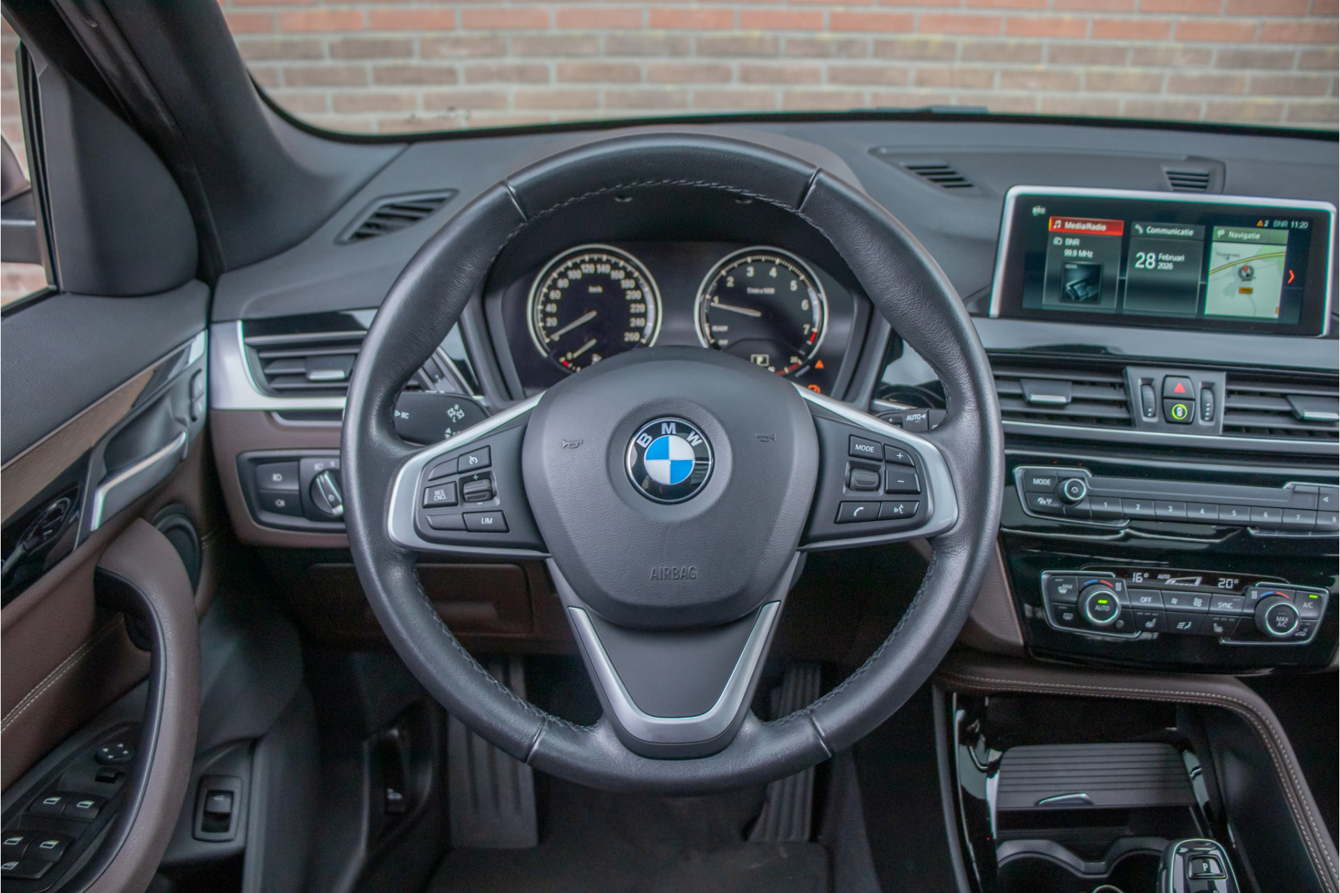 Foto van BMW X1